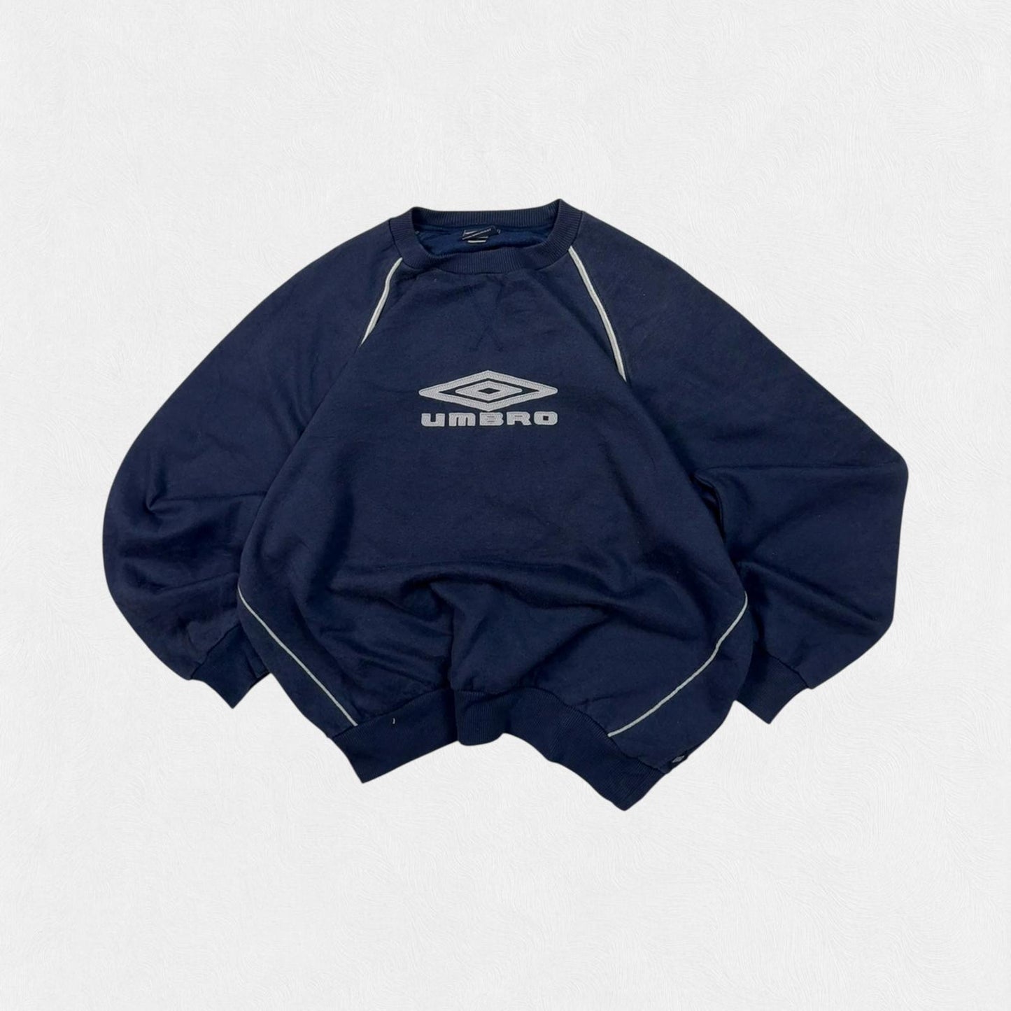 Vintage Umbro centre logo sweatshirt (XL)