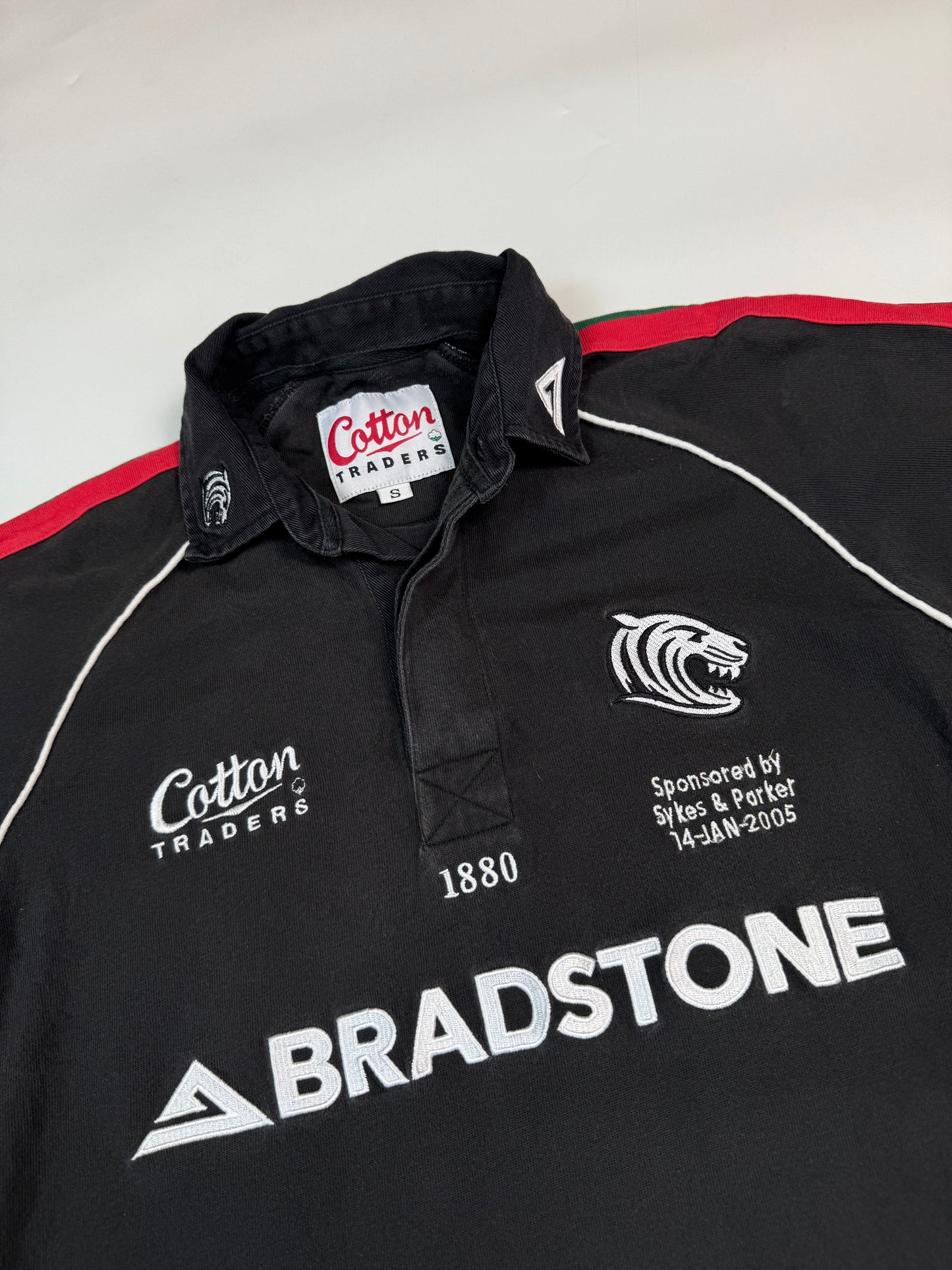 Vintage Leicester Tigers 2004/05 Cotton Traders rugby union shirt (S)