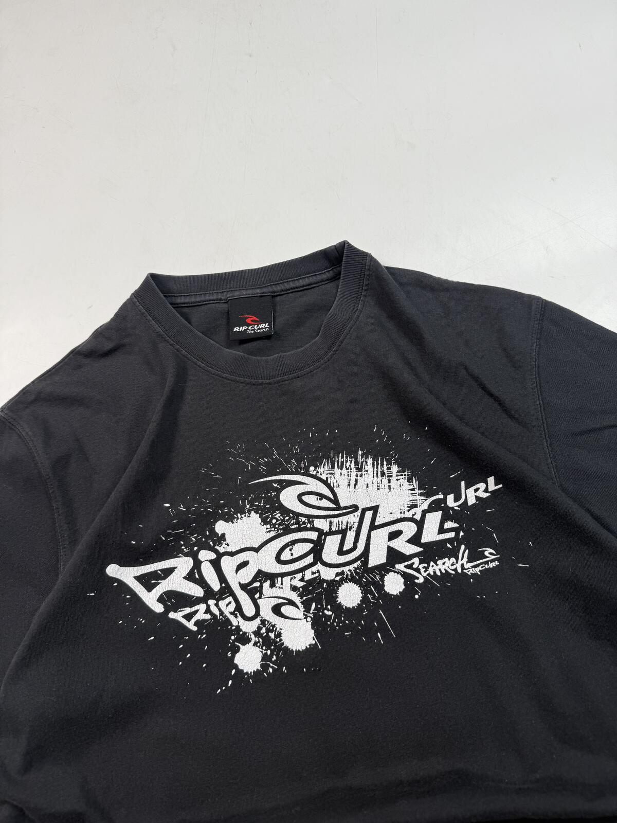 Vintage Y2K Ripcurl surfwear graphic tee (M)