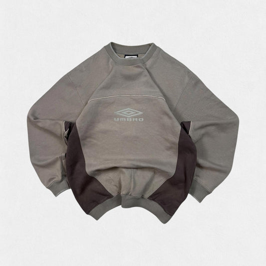Vintage Umbro centre logo sweatshirt (S)