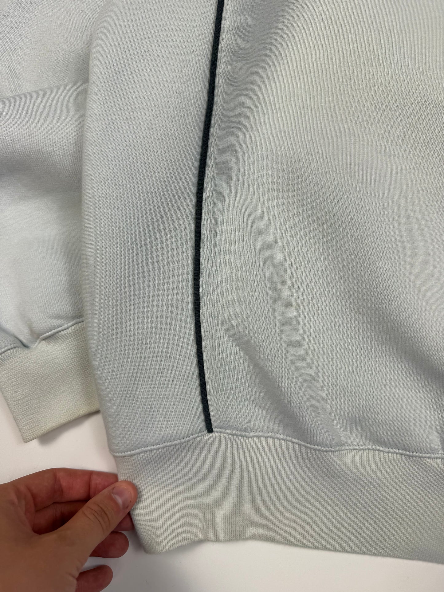 Vintage Adidas small logo sweatshirt (M)