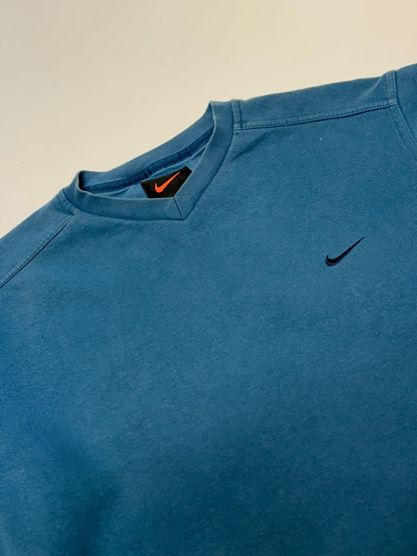 Vintage 90s Nike mini swoosh sweatshirt (S)