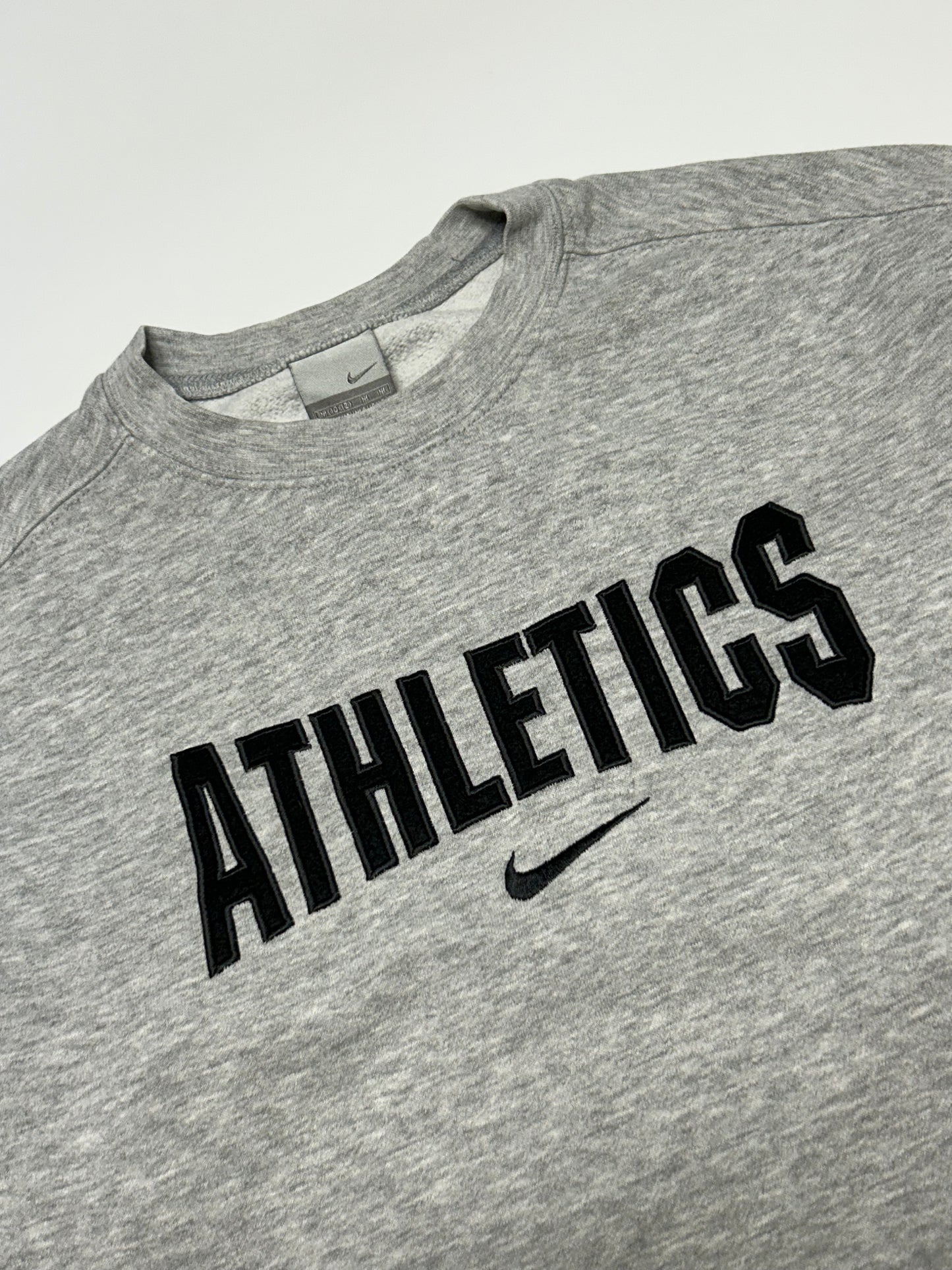Vintage Nike athletic sweatshirt (XS)