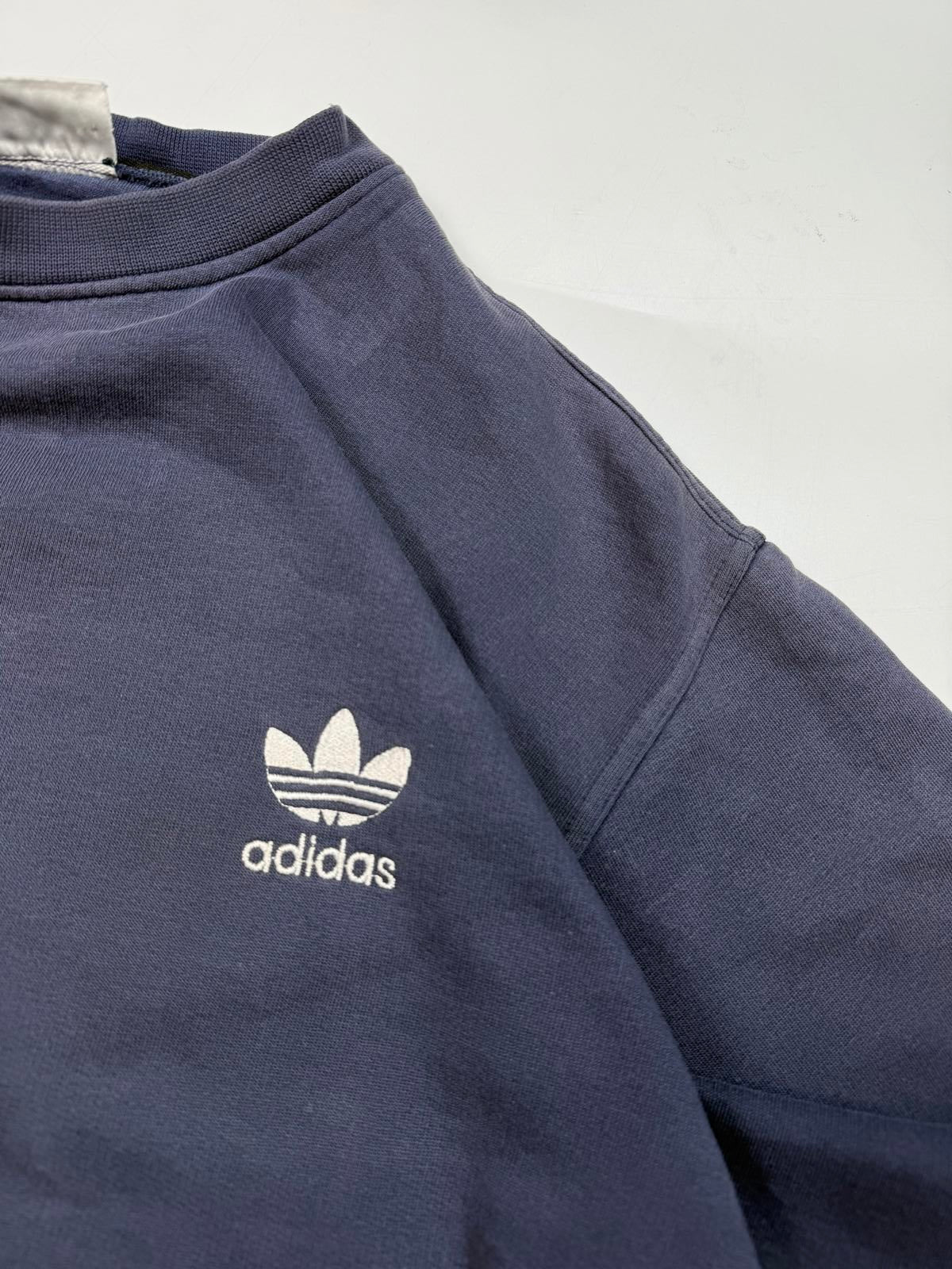 Vintage 90s adidas originals sweatshirt (M)