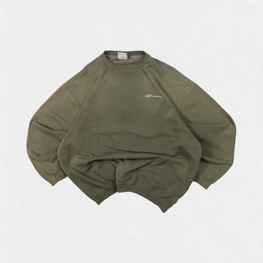 Vintage Reebok small logo sweatshirt (L)