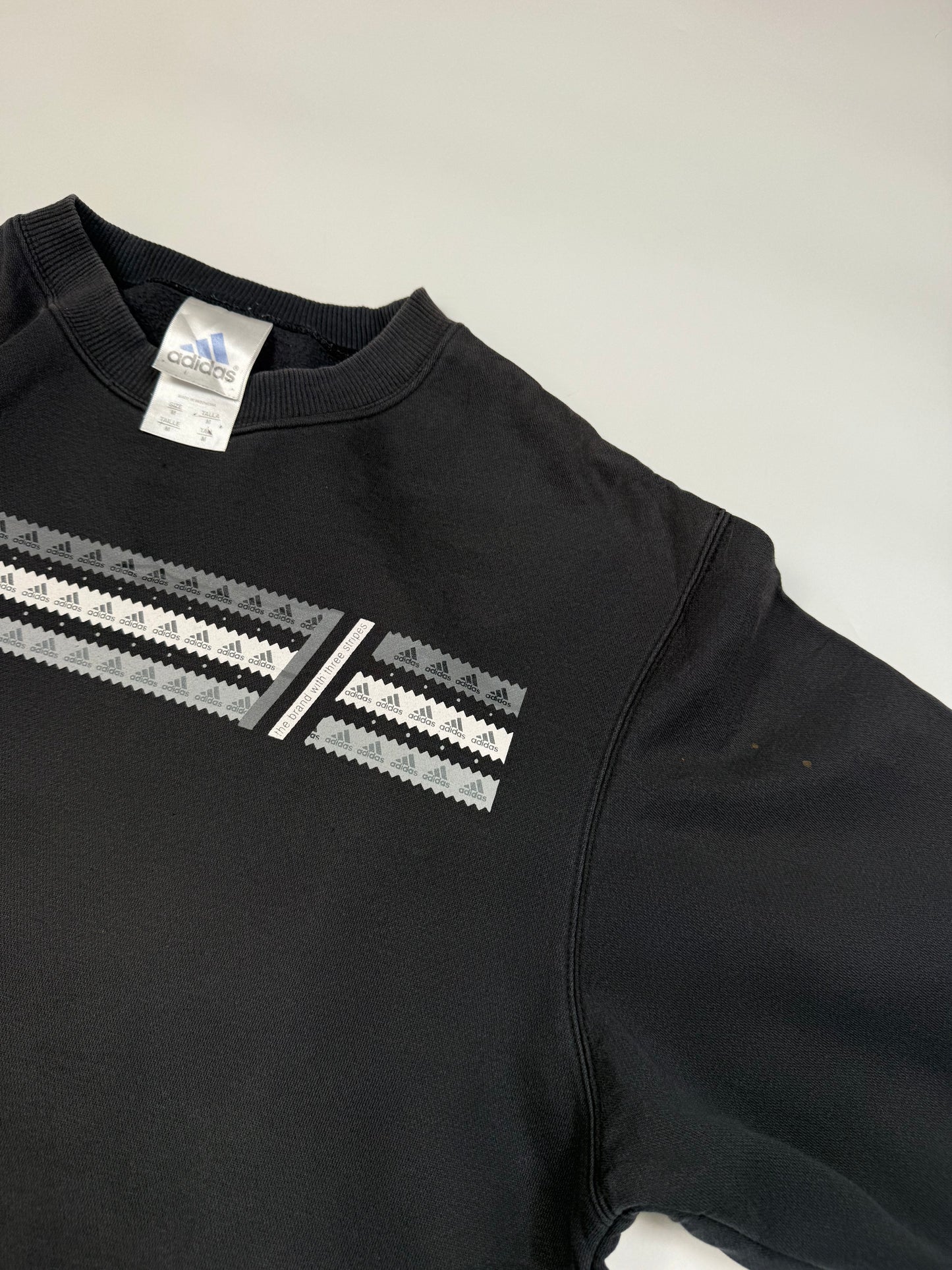 Vintage adidas sweatshirt (M)