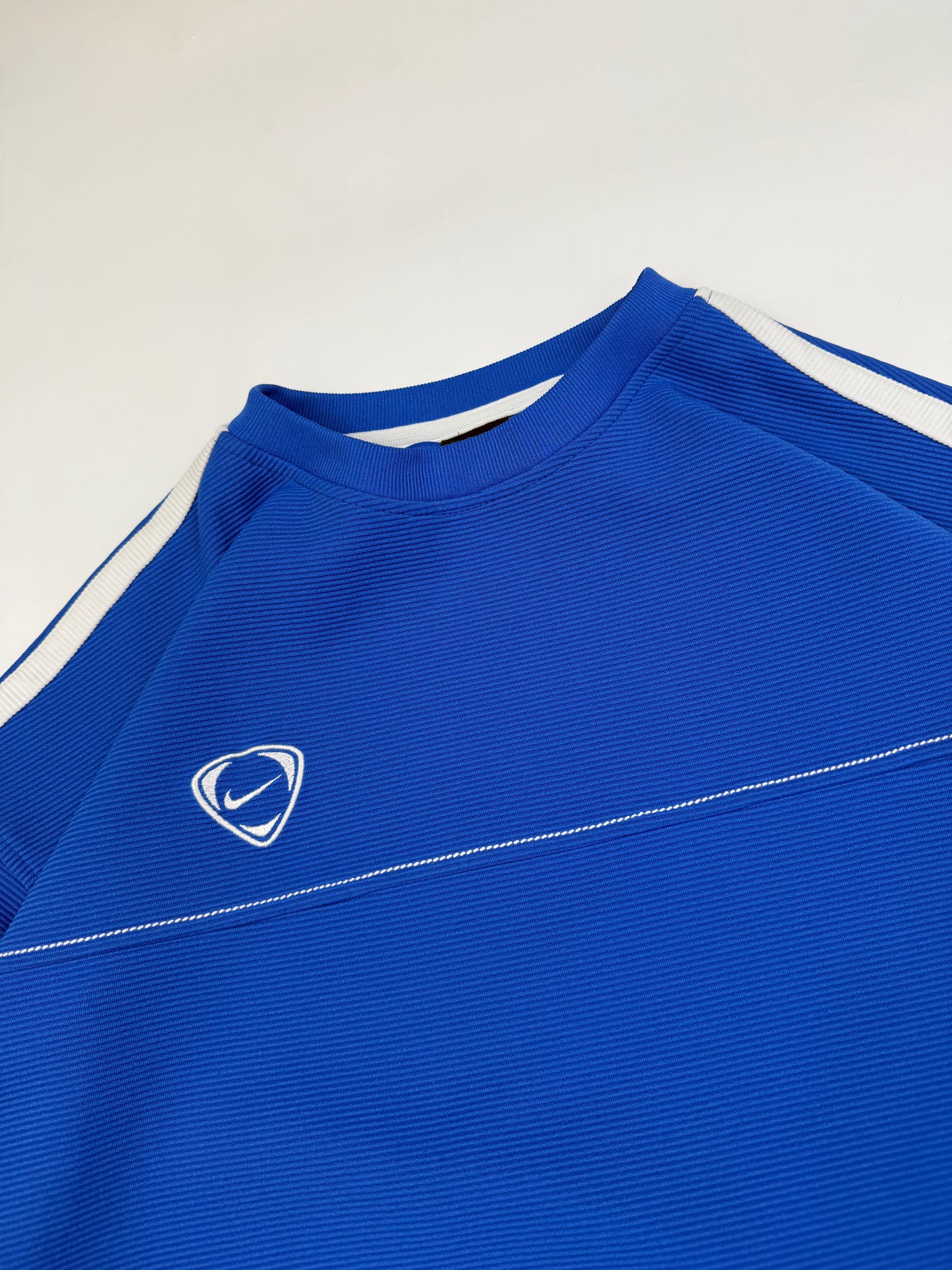 Vintage Nike shield football side stripe sweatshirt (XL)