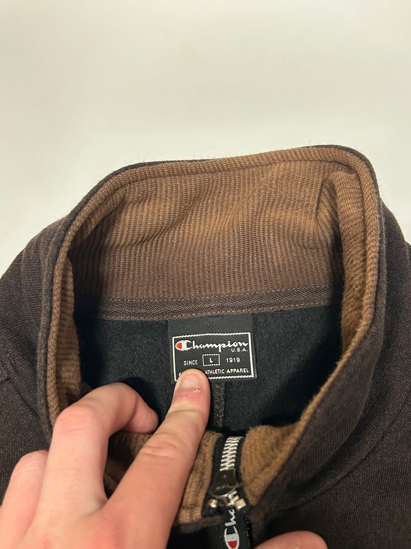 Champion full zip sweatshirt (L)