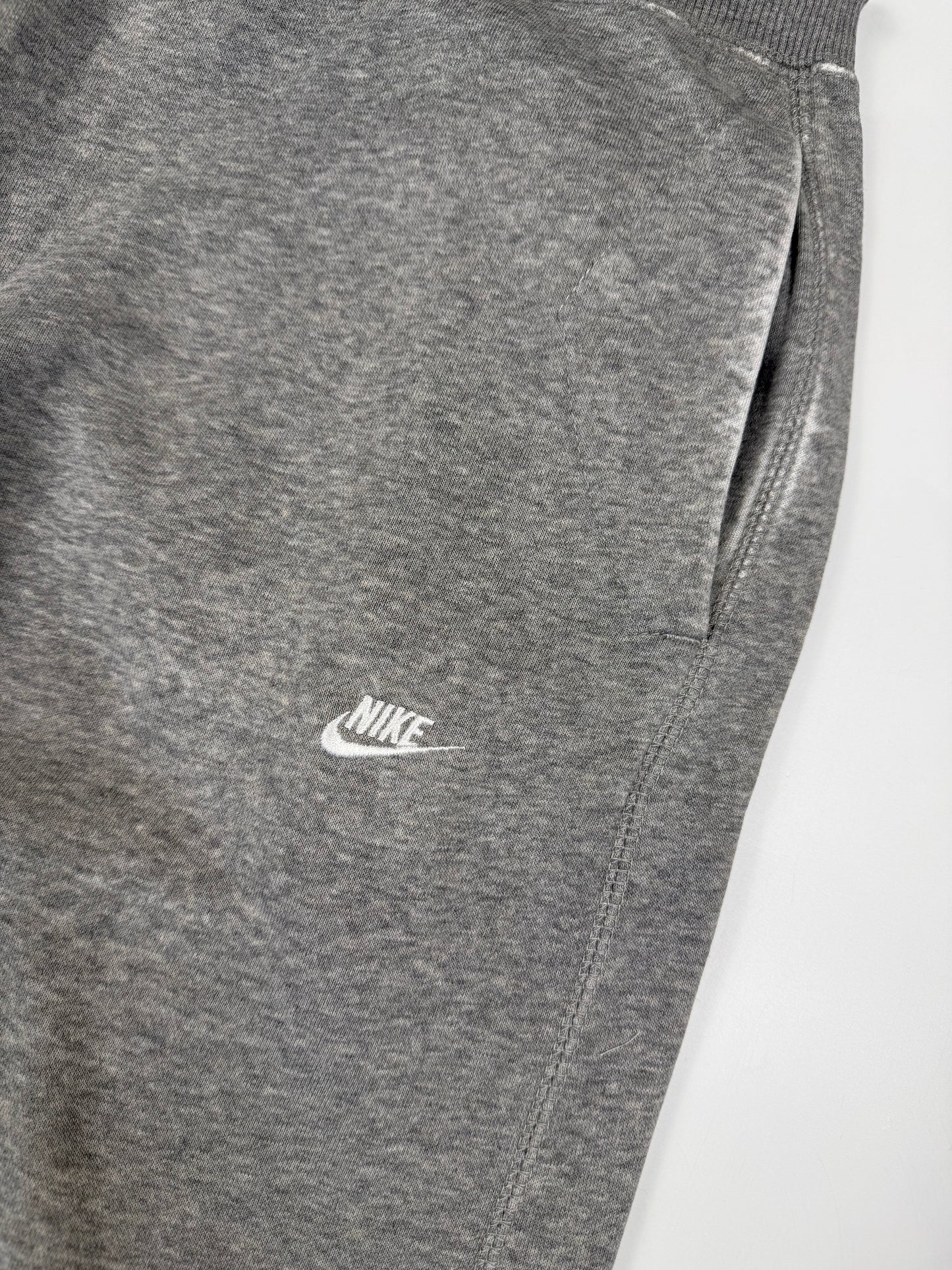 Vintage Nike baggy mini swoosh joggers (M)