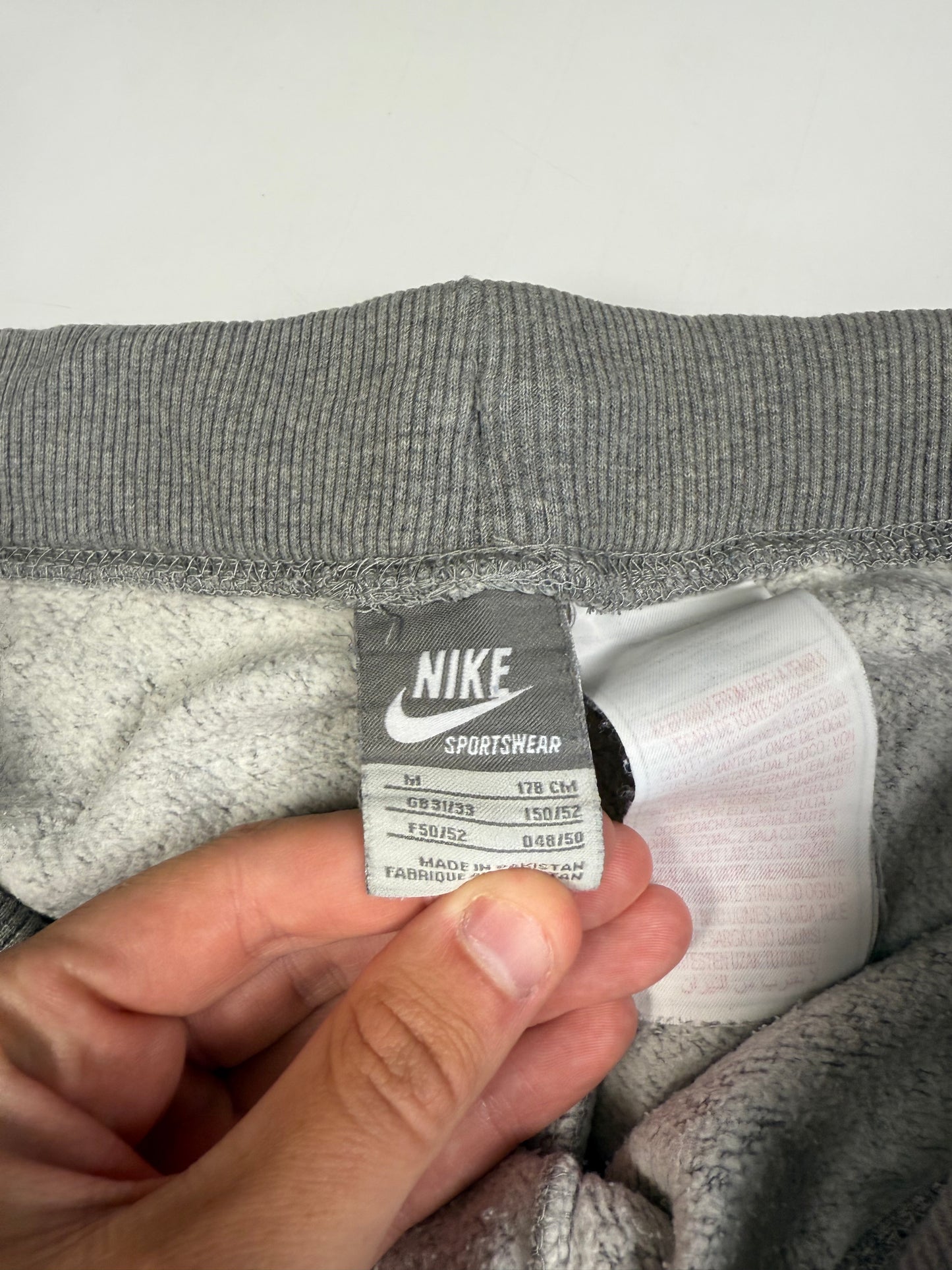 Vintage Nike baggy mini swoosh joggers (M)