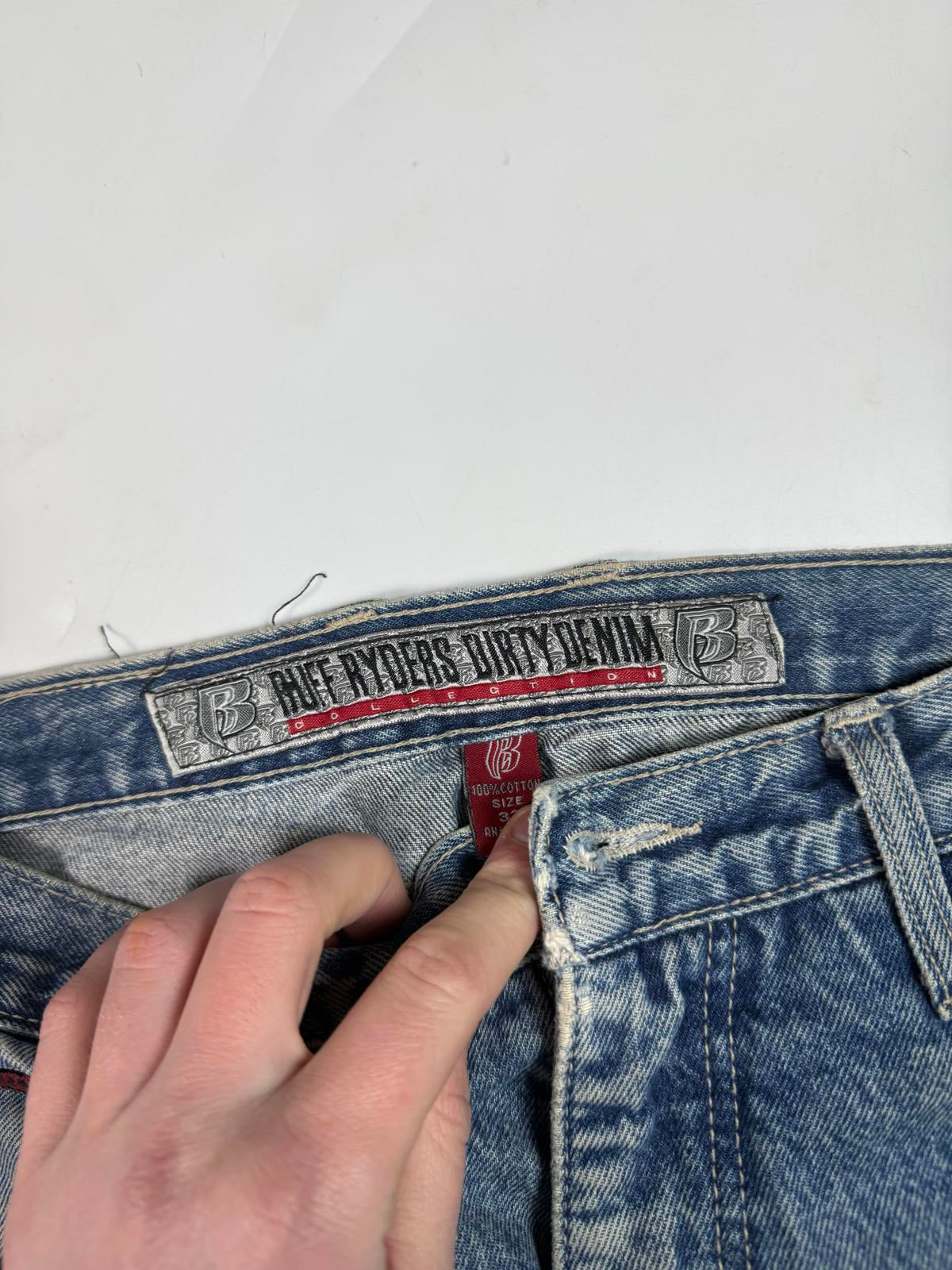Vintage Y2K baggy hip hop Jeans (W34)