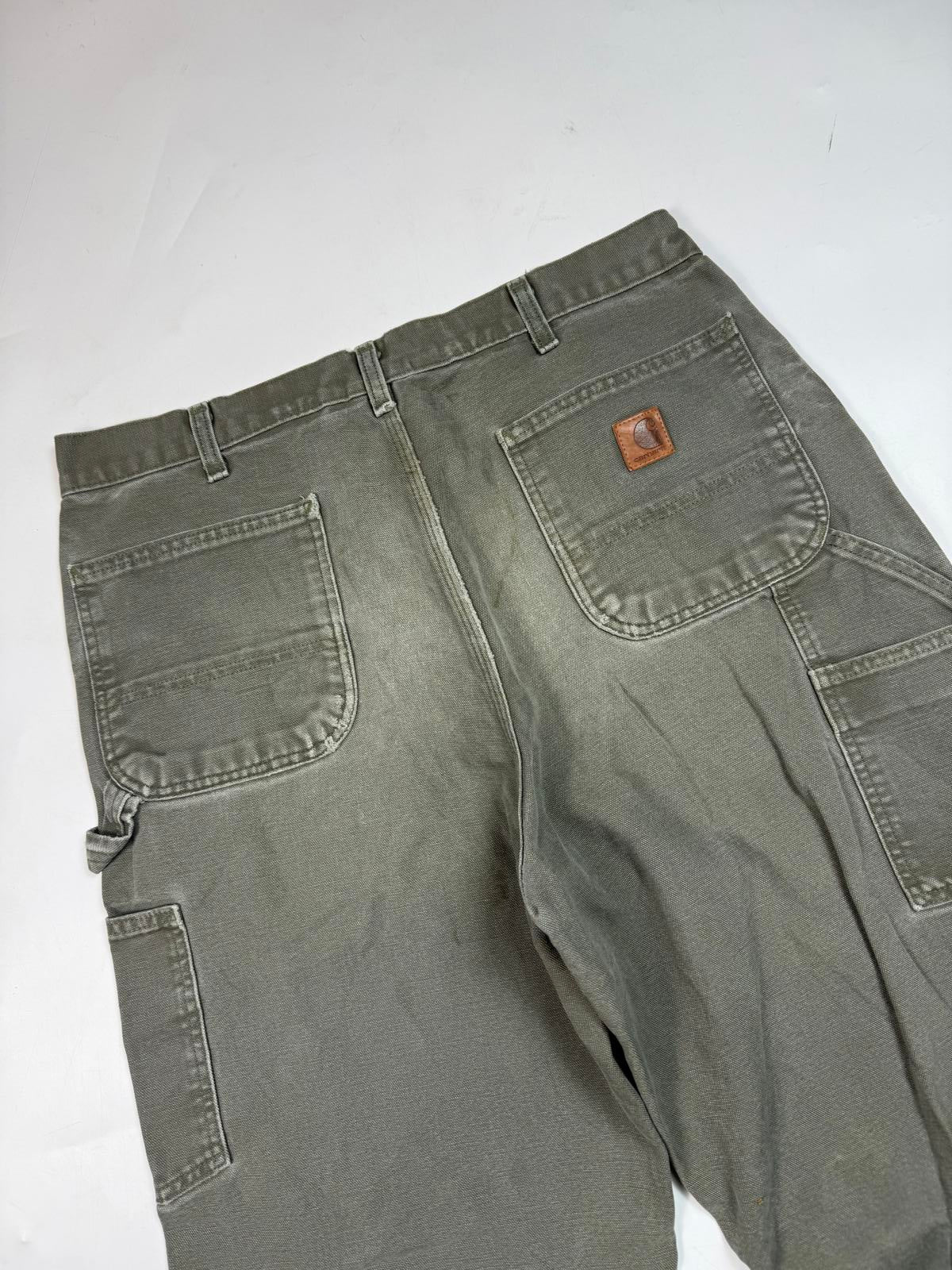 Carhartt baggy carpenter pants (W36)