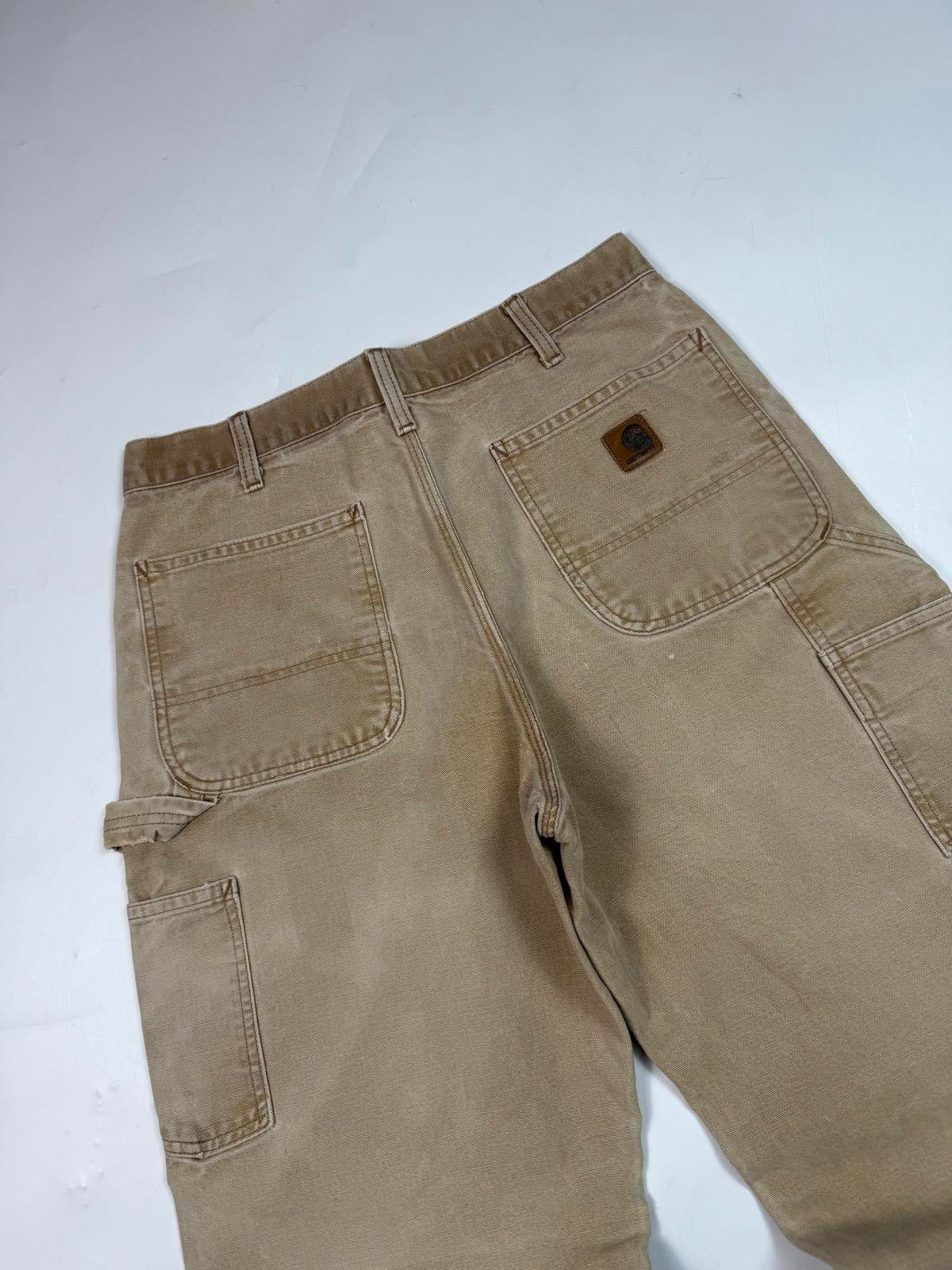 Vintage Carhartt baggy carpenter pants (W33)