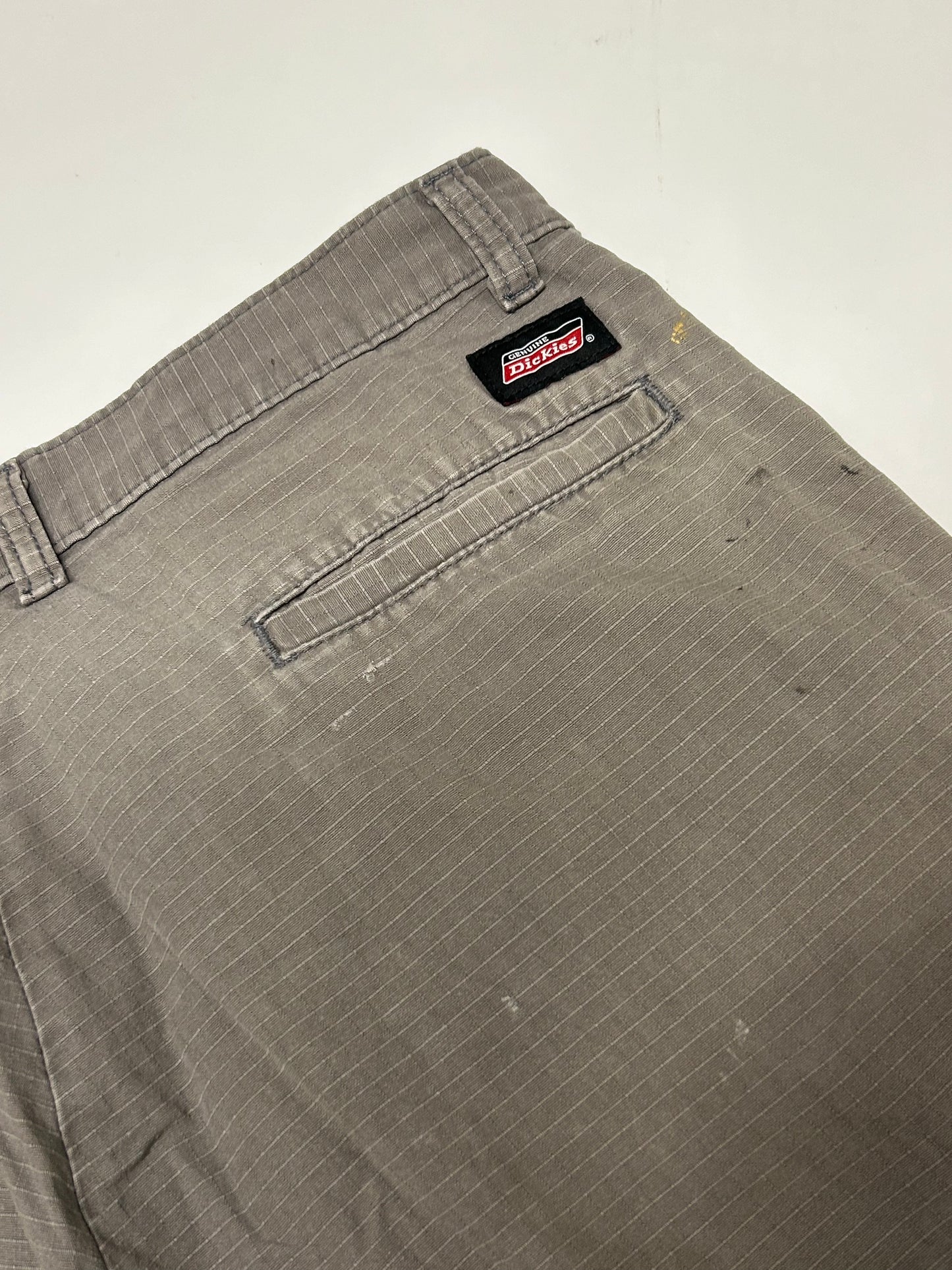 Dickies baggy work shorts (W34)
