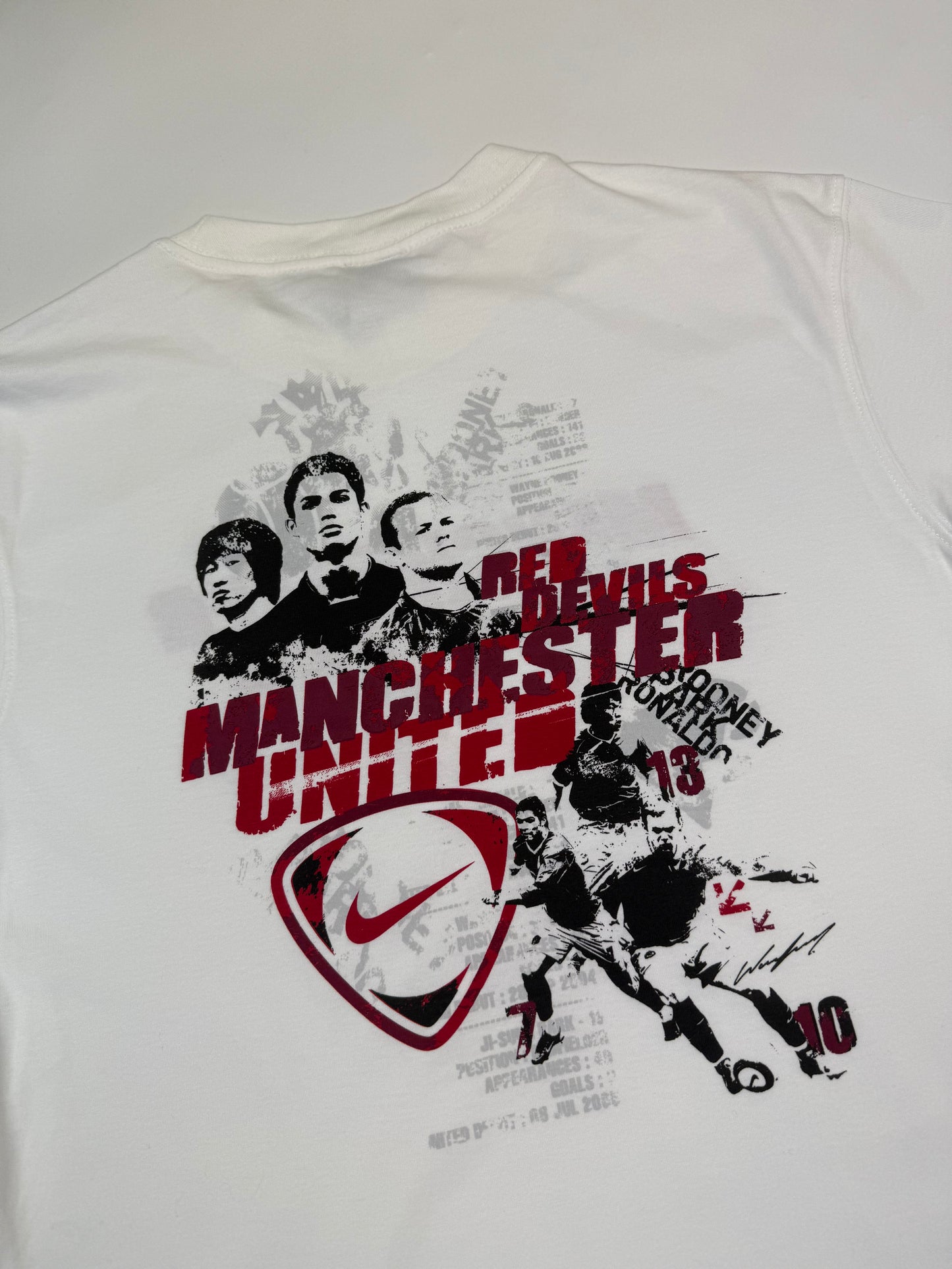 Vintage Nike Manchester United football graphic tee (M)