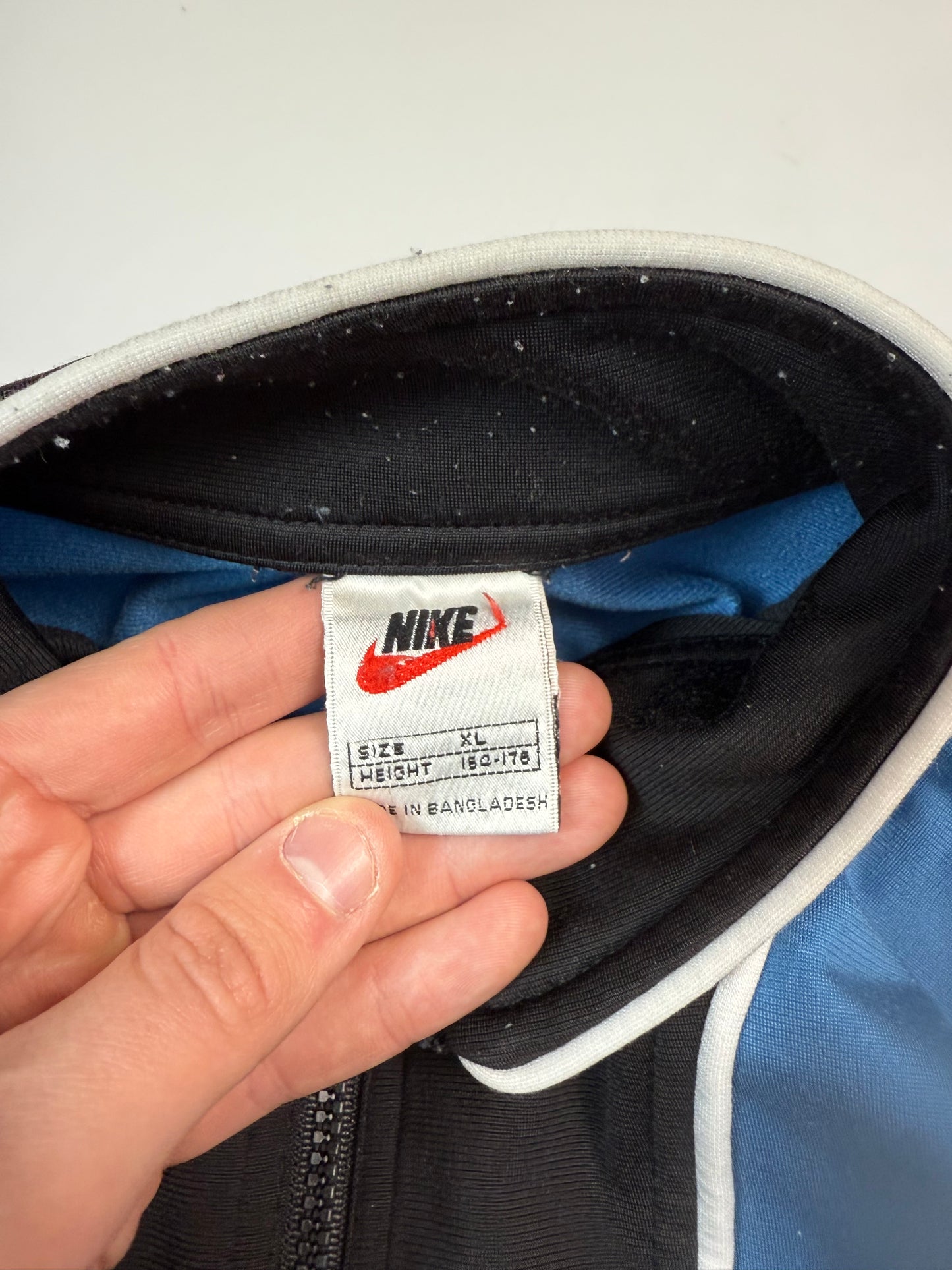 Vintage 90s Nike spell out track jacket (S)