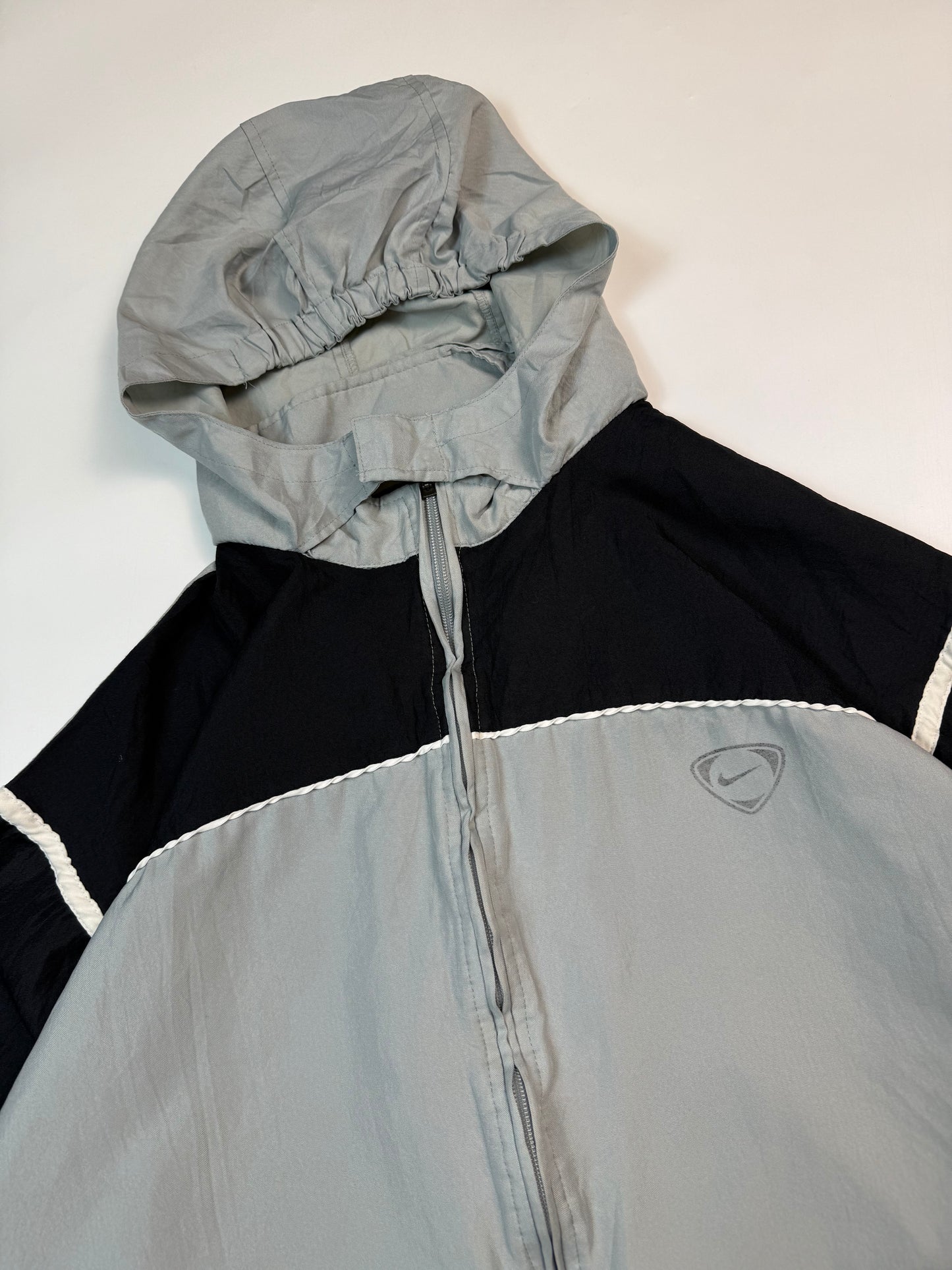 Vintage Nike shield football hooded track jacket (XXL)