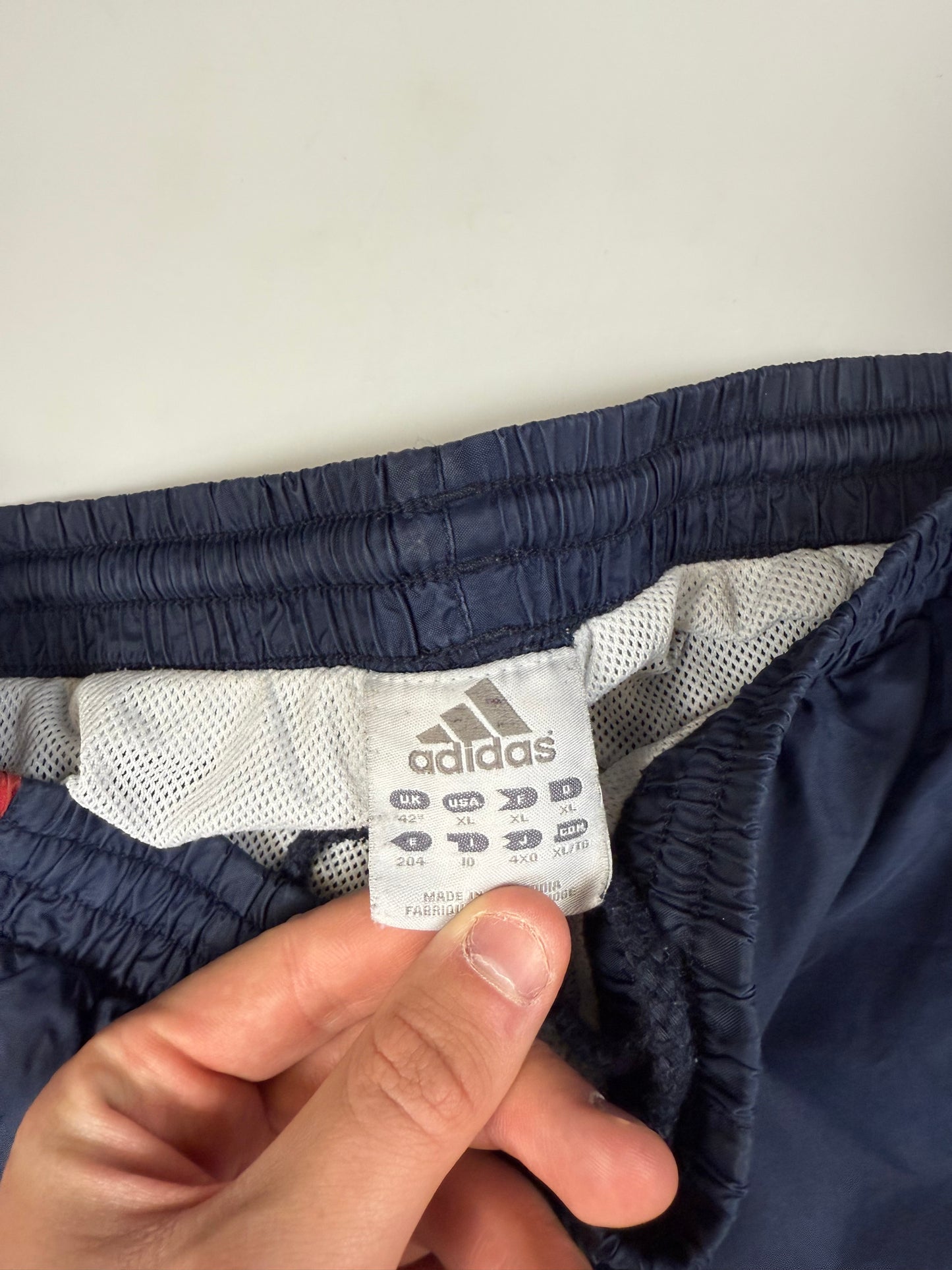 Vintage Adidas baggy side stripe track pants (XL)