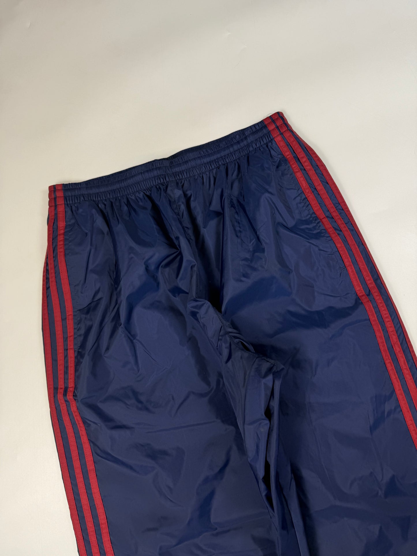 Vintage Adidas baggy track pants (XL)