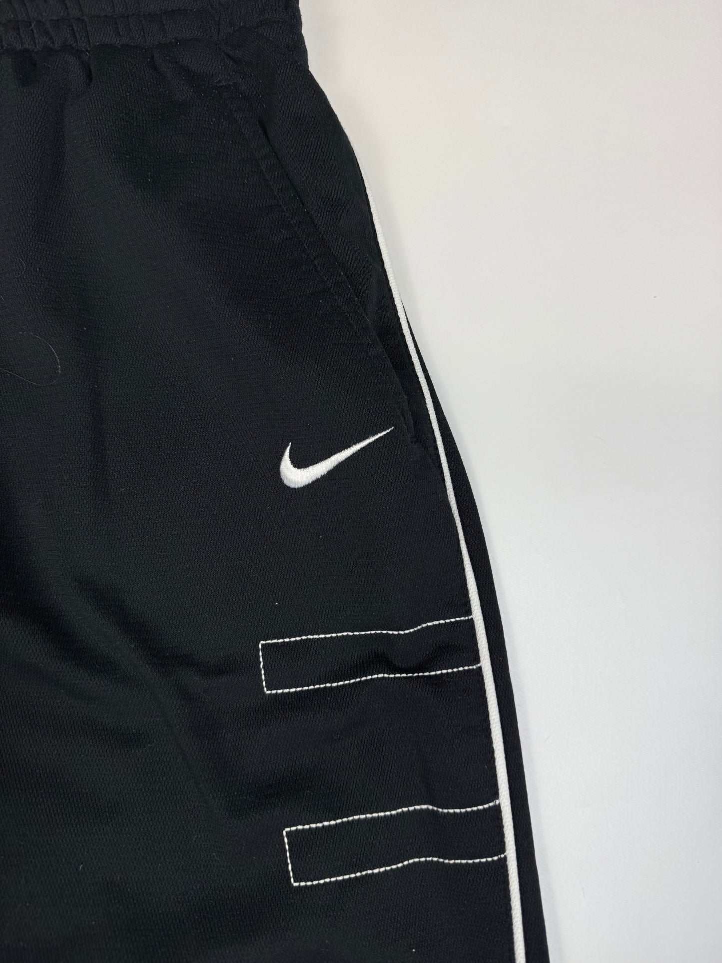 Vintage Nike baggy track pants (L)