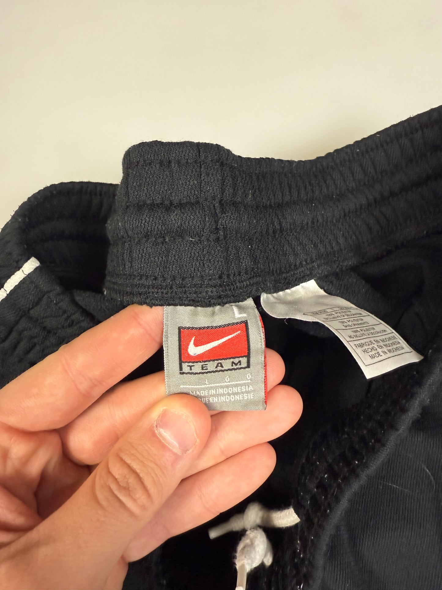 Vintage Nike baggy track pants (L)