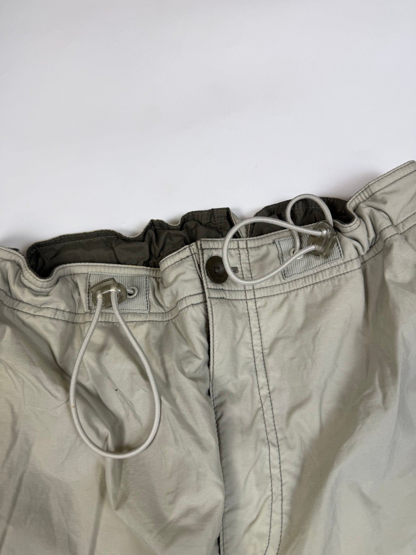 Vintage Nike ACG baggy parachute pants (L)