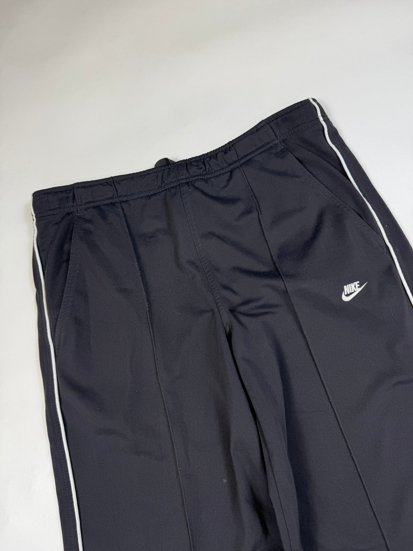 Vintage Nike baggy track pants (S)
