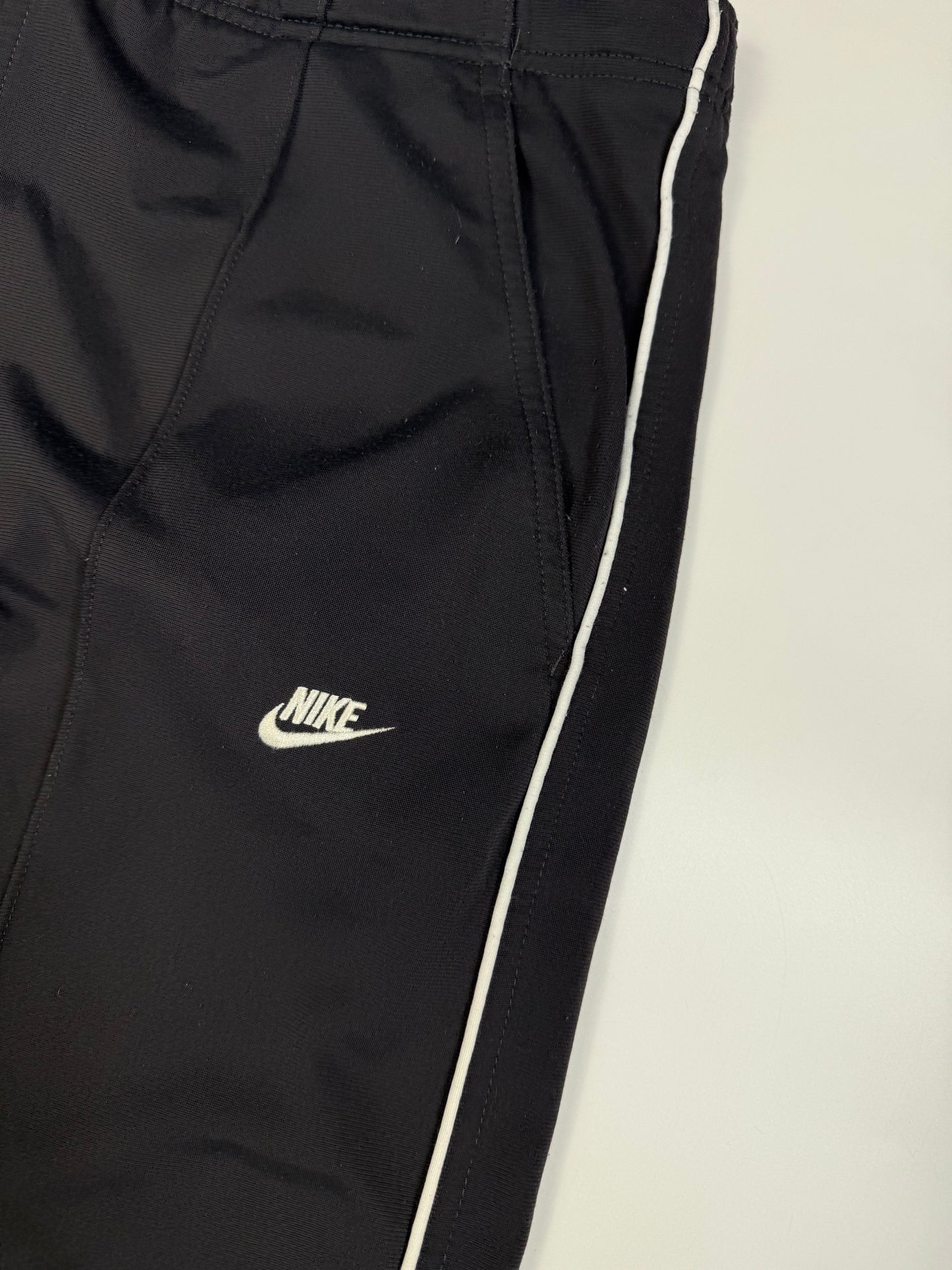 Vintage Nike baggy track pants (S)