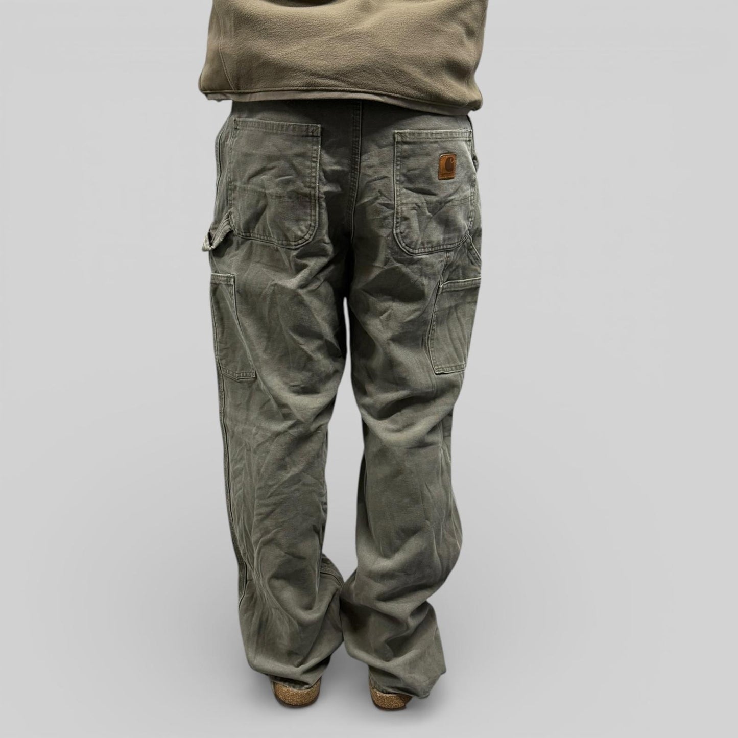 Carhartt baggy carpenter pants (W32)