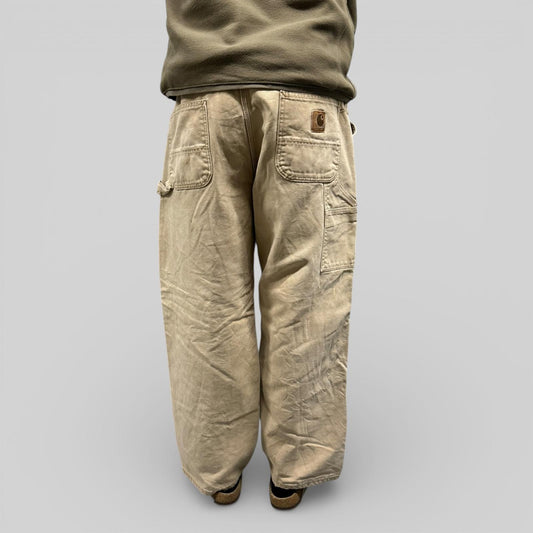Vintage Carhartt baggy carpenter pants (W38)