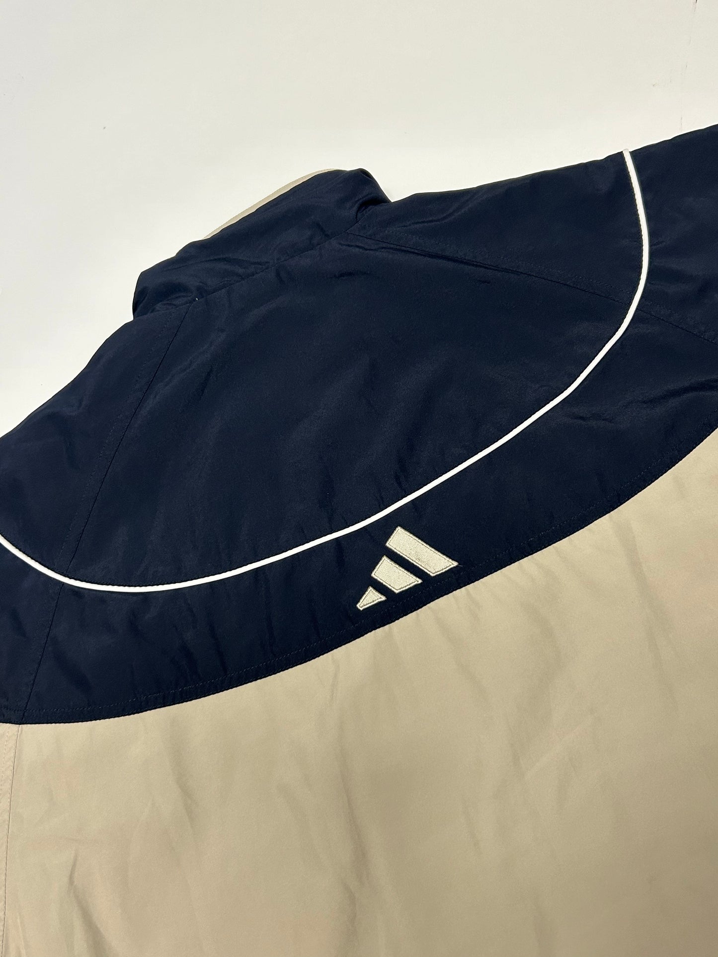 Vintage adidas track jacket (M)