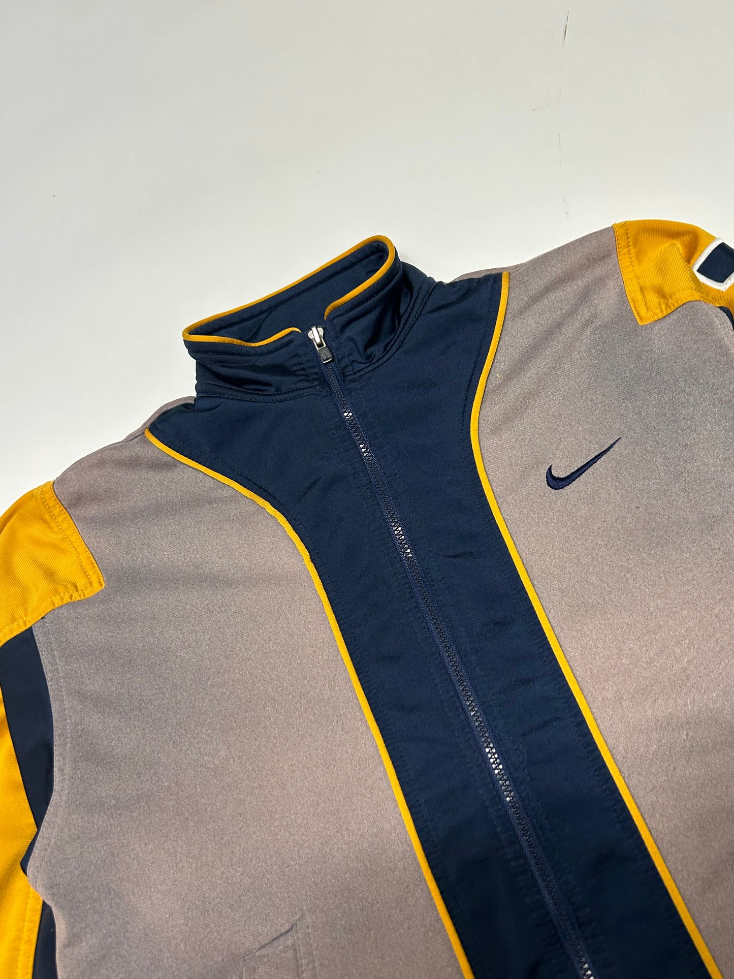 Vintage 90s Nike track jacket (XS)