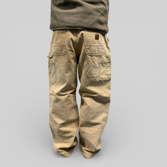 Carhartt baggy carpenter pants (W34)