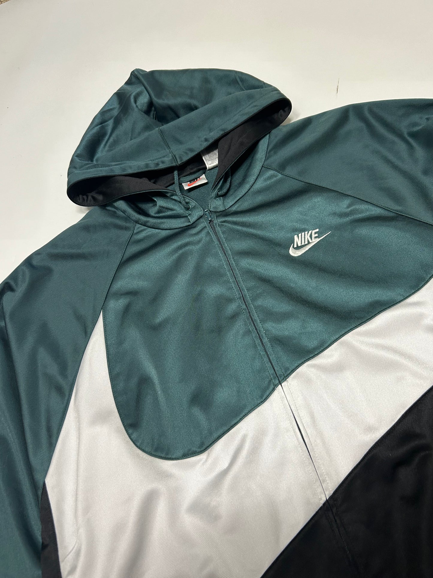 Vintage 90s Nike big swoosh hooded jacket (XL)