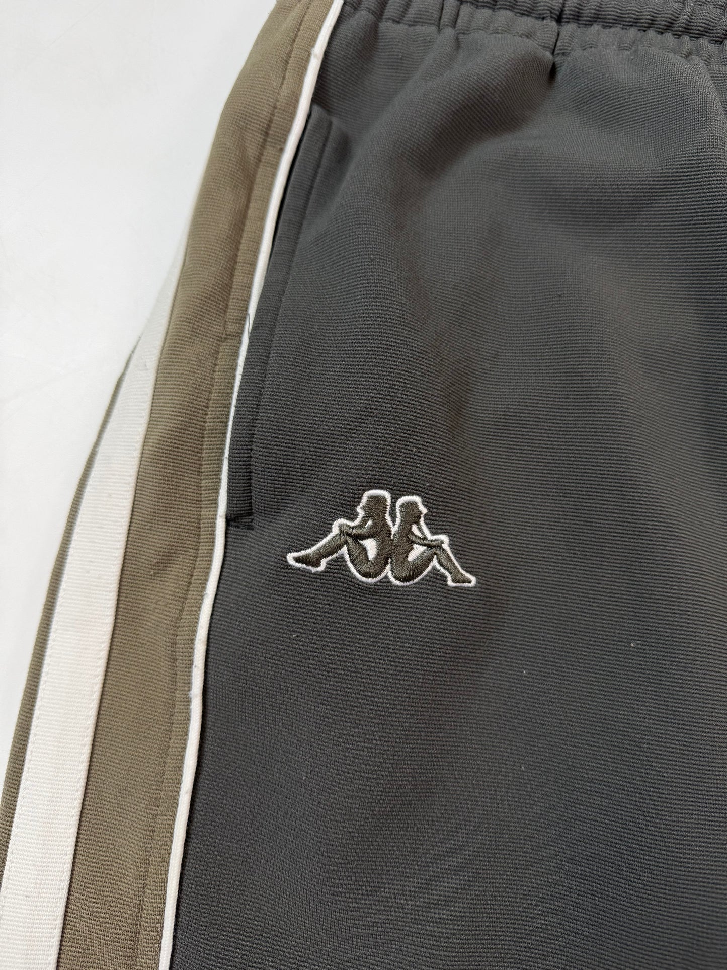 Vintage Kappa side stripe baggy joggers (XL)