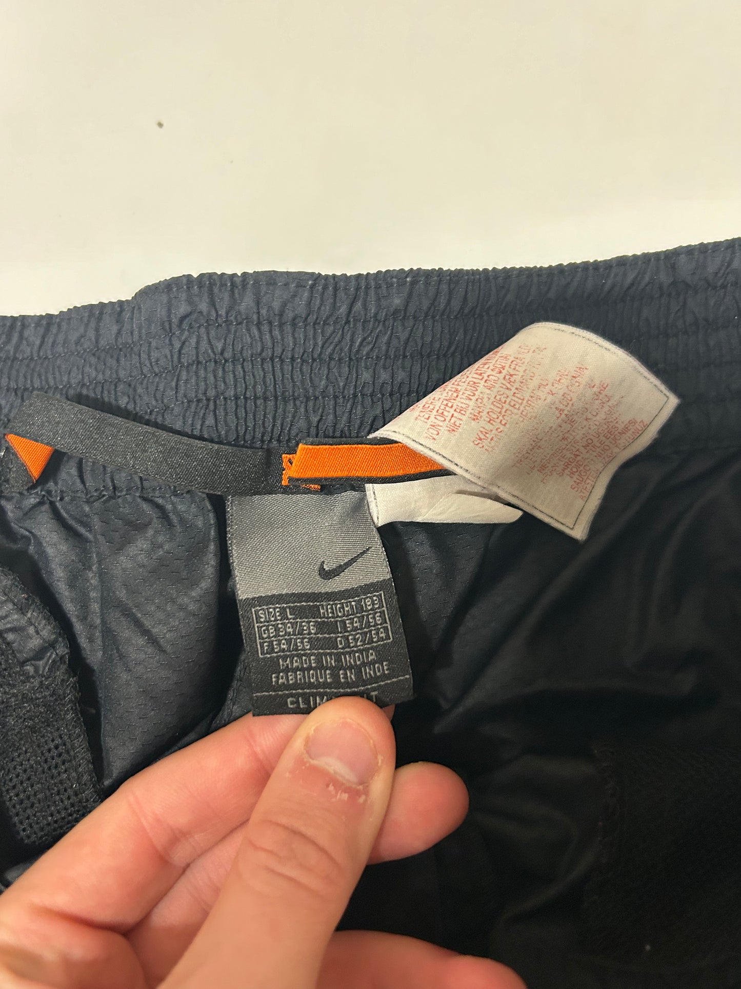 Vintage Nike baggy track pants (L)