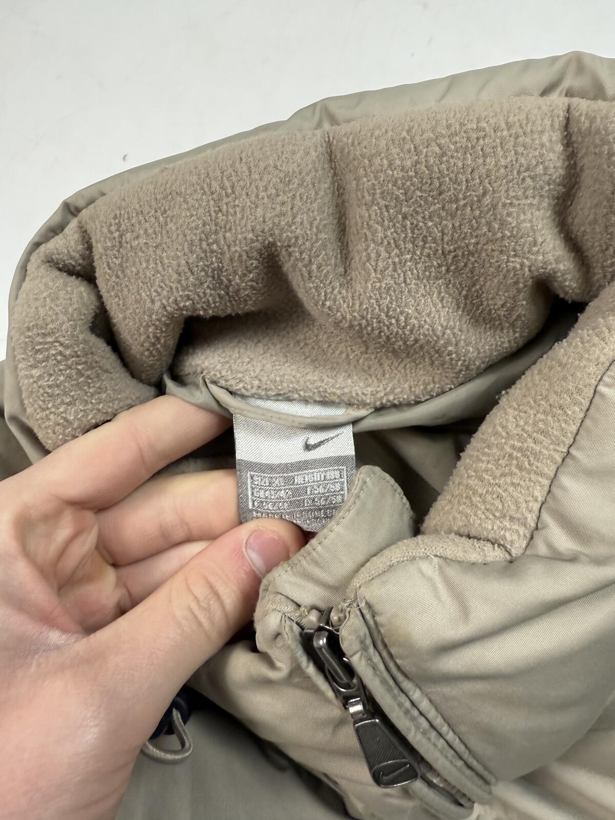 Vintage Y2K Nike mini swoosh gilet puffer jacket (XL)