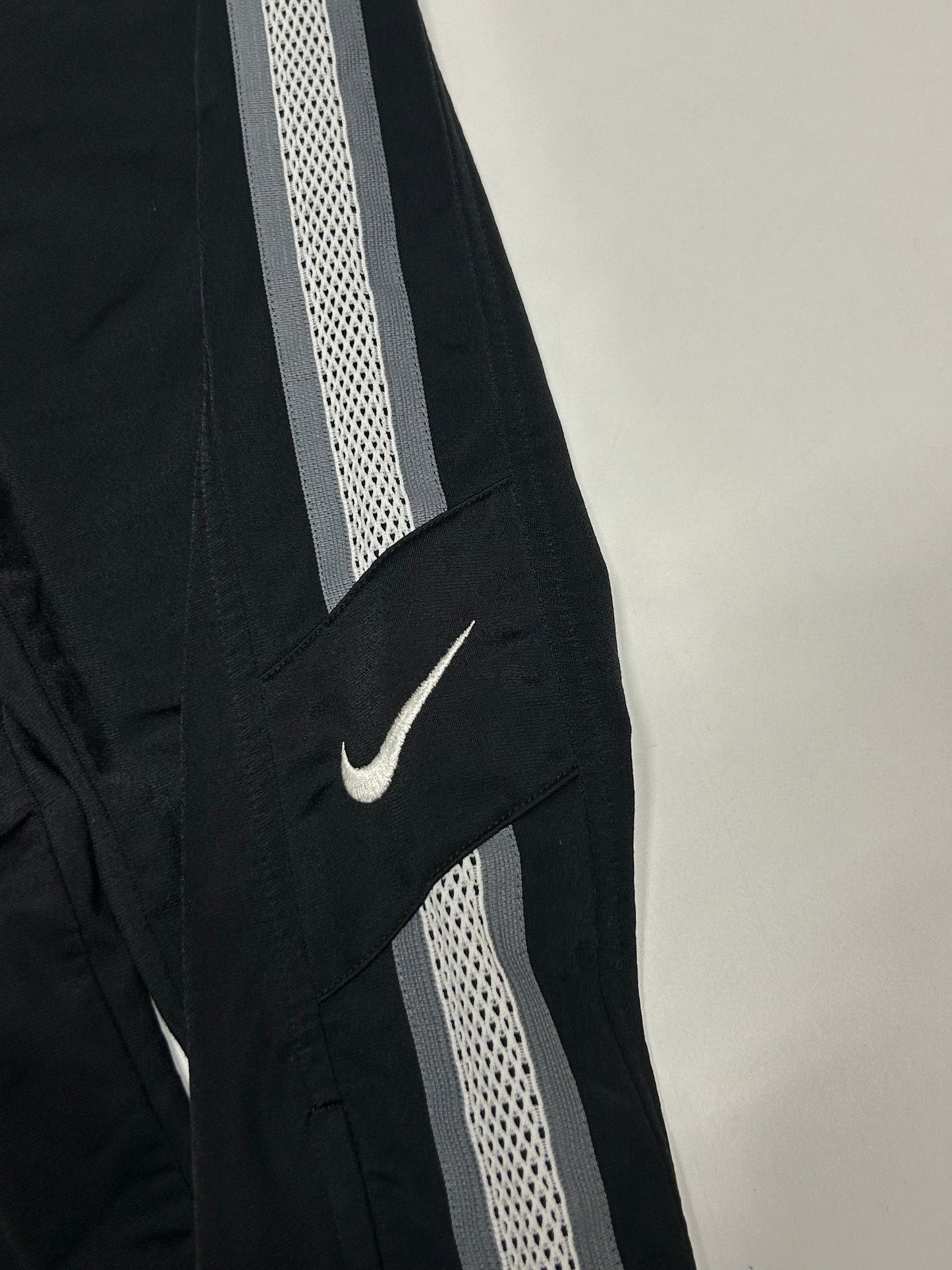 Vintage 90s Nike side stripe track pants (M)