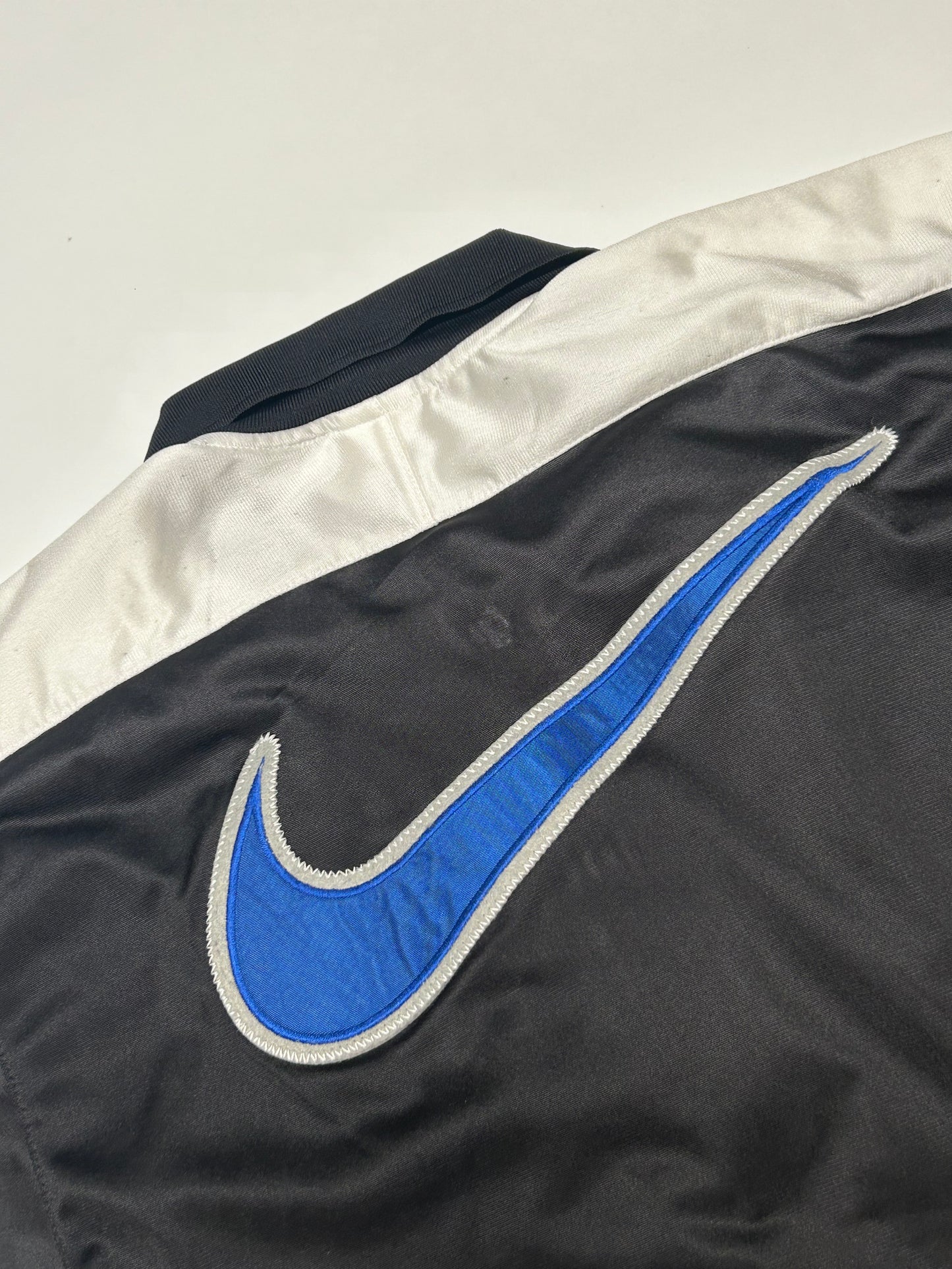 Vintage 90s Nike basketball warm up jersey (M)