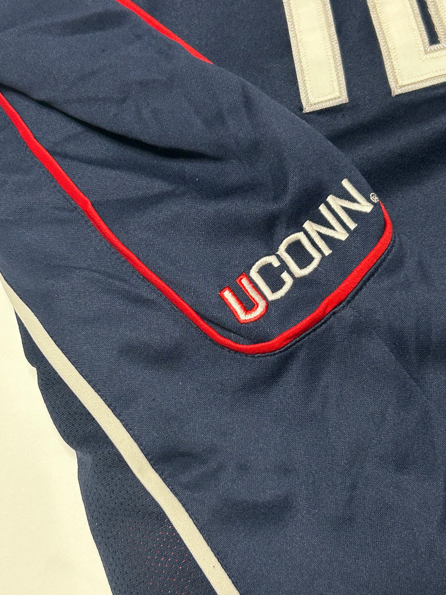 Uconn Connecticut Huskies NCAA Nike jersey (XL)