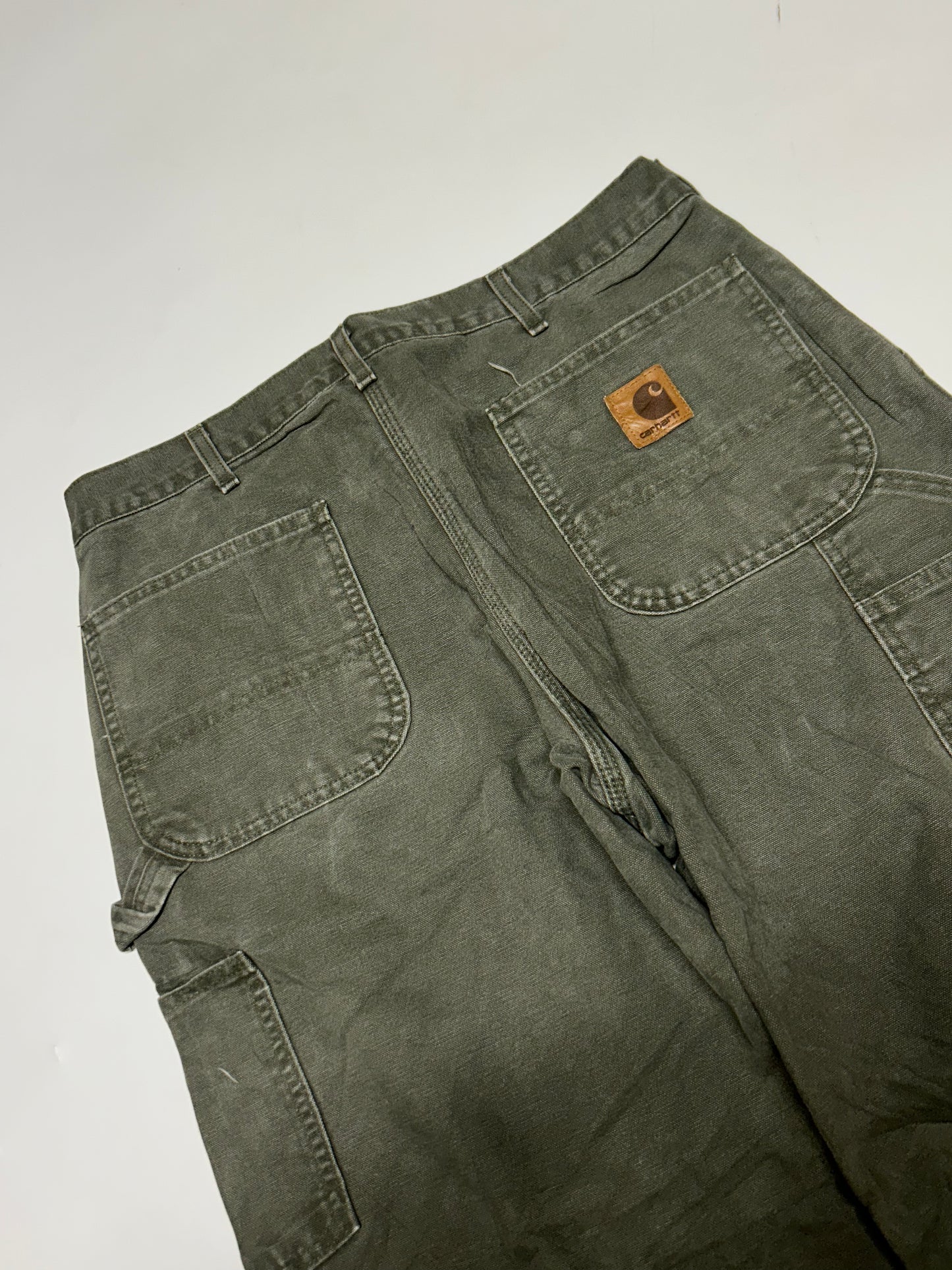Vintage Carhartt baggy carpenter pants (W34)