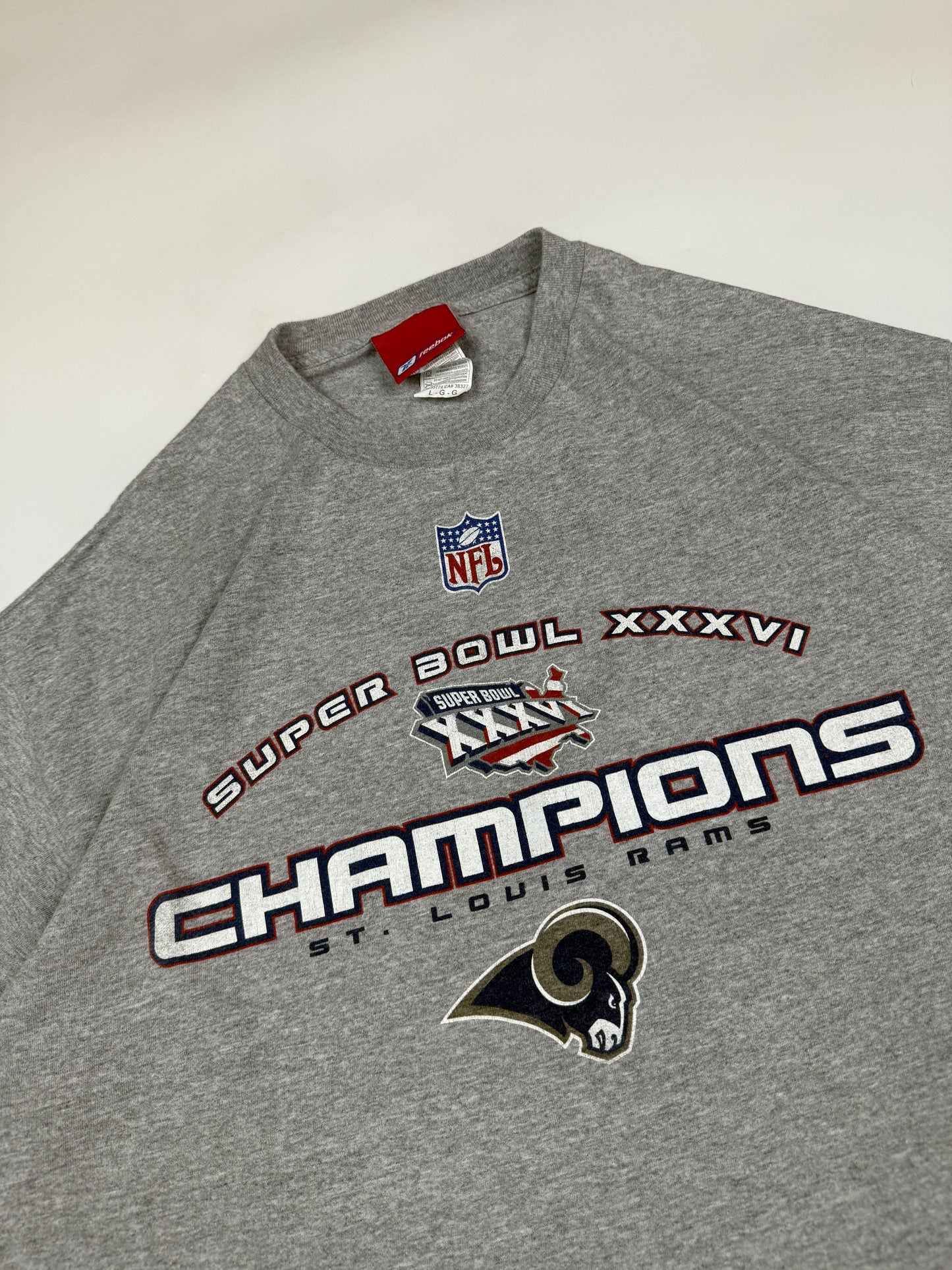 Vintage St Louis Rams Reebok NFL graphic tee (L)