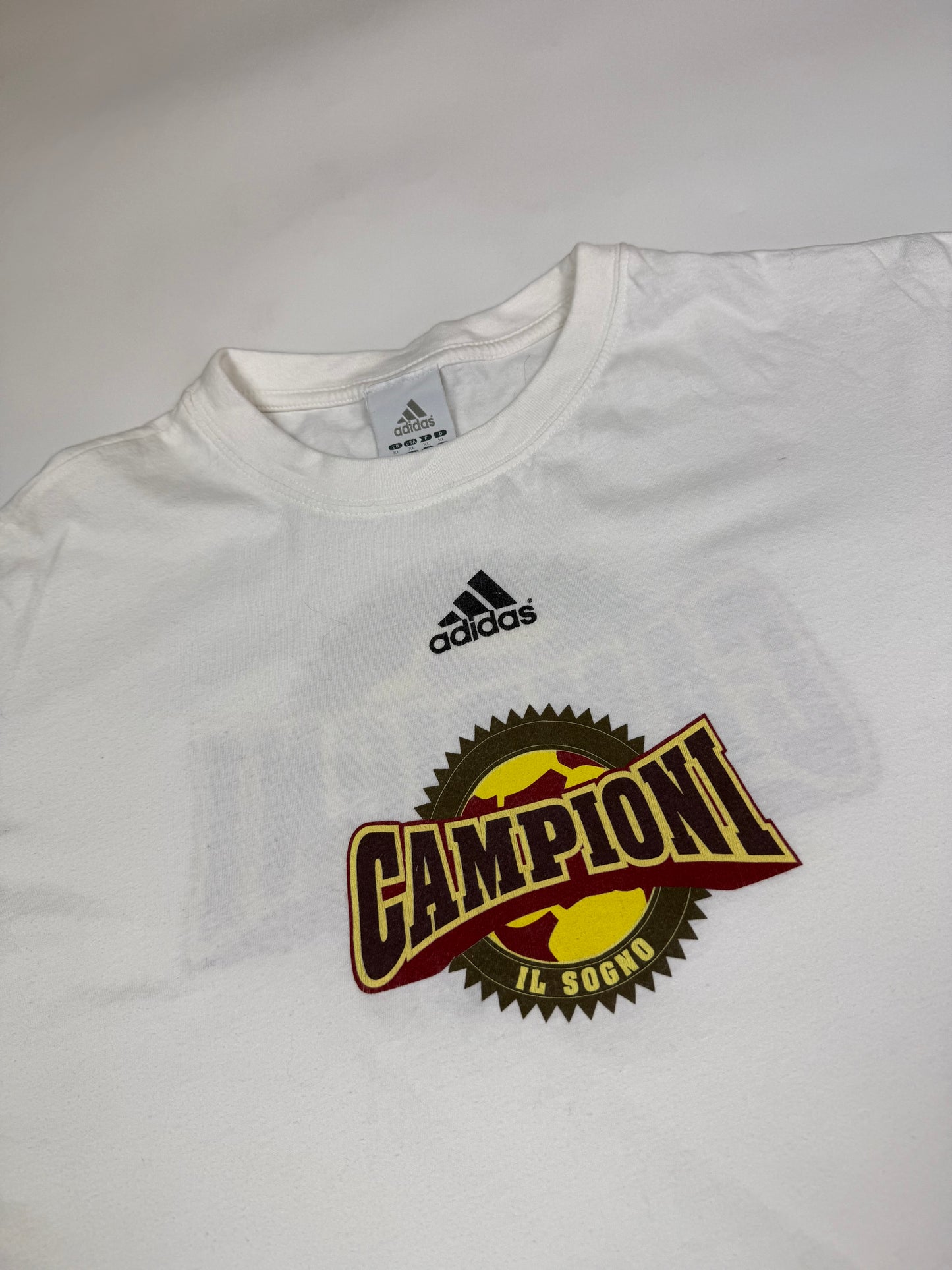 Vintage Adidas campioni graphic tee (XL)