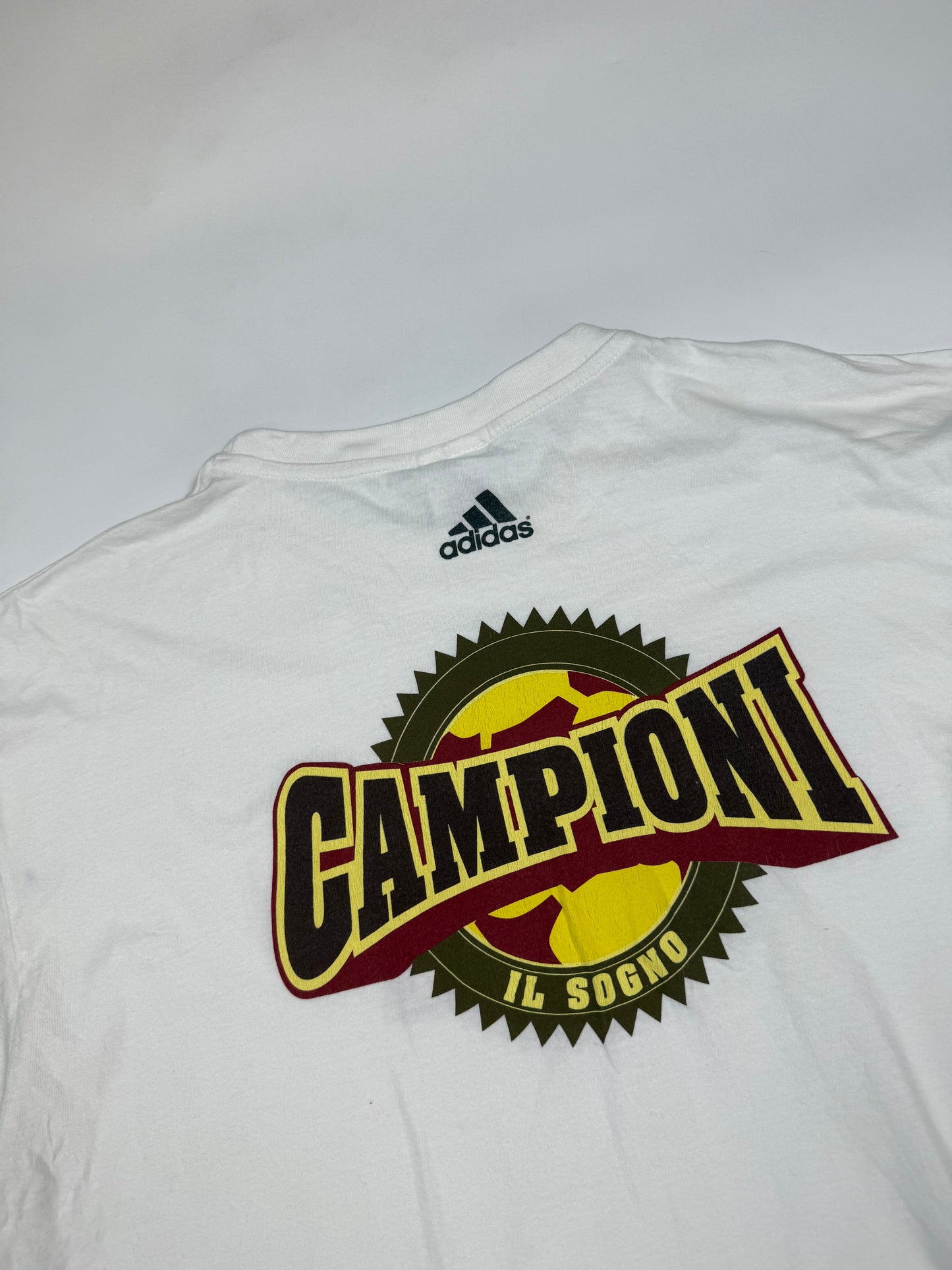 Vintage Adidas campioni graphic tee (XL)