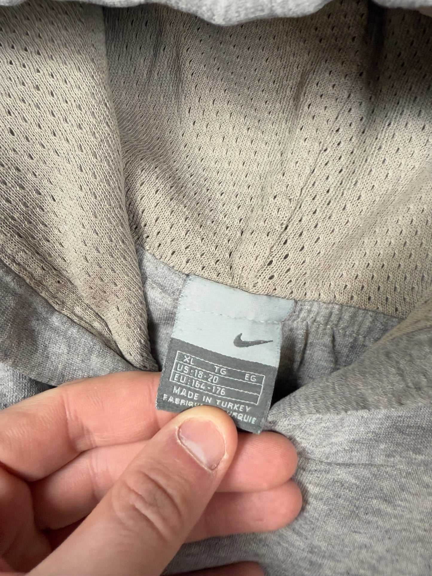 Vintage Nike mini swoosh hoodie (S)