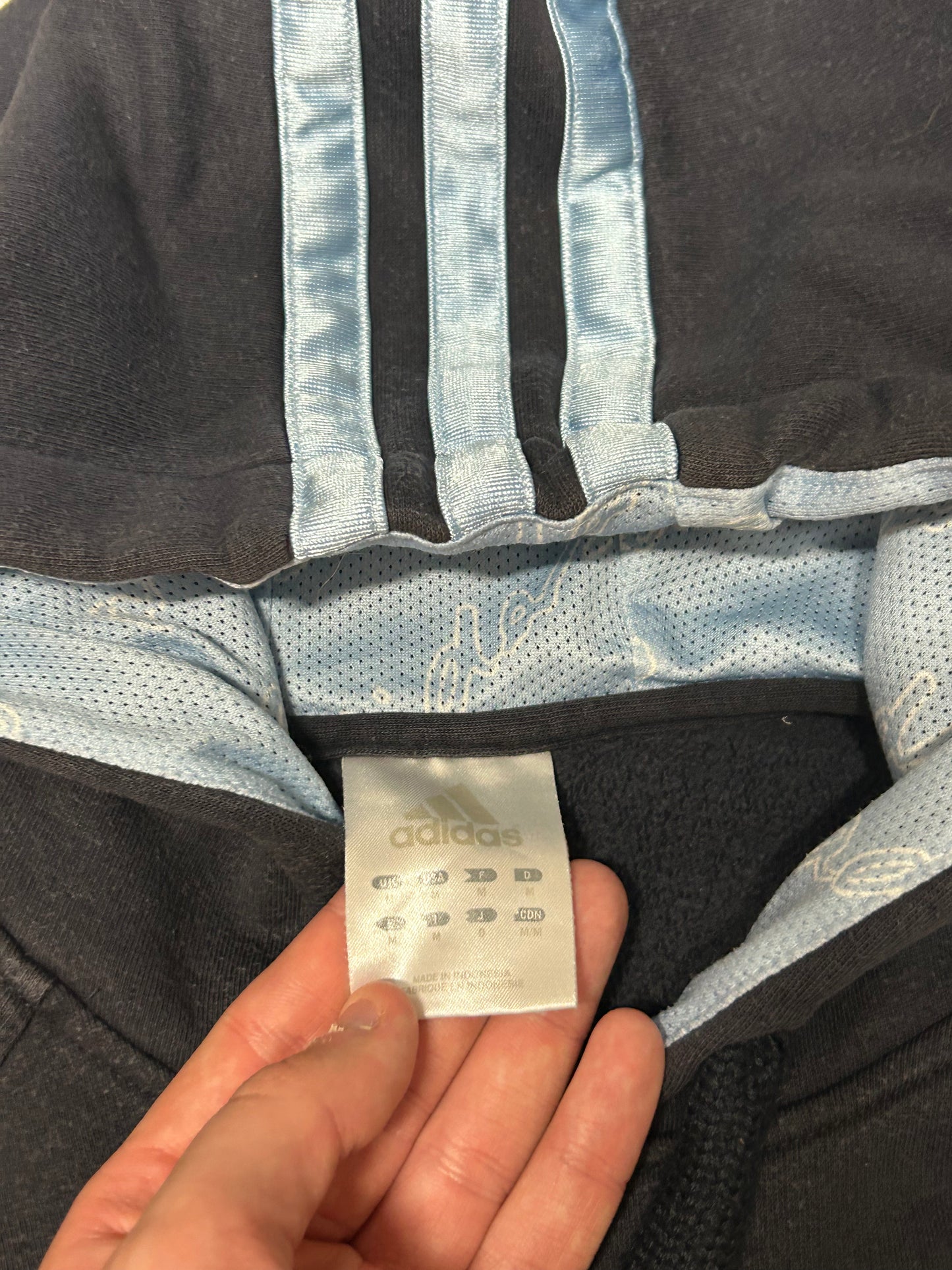 Vintage Adidas hoodie (M)