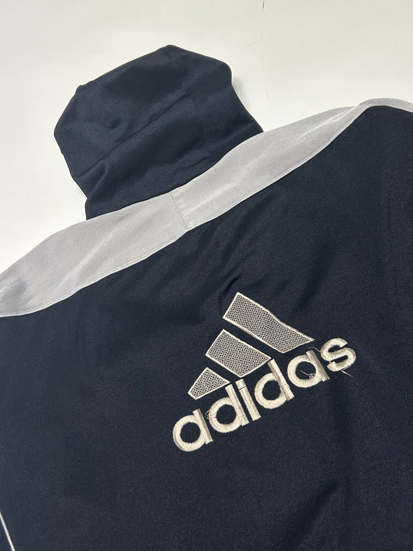 Vintage 90s Adidas zip up hoodie (M)