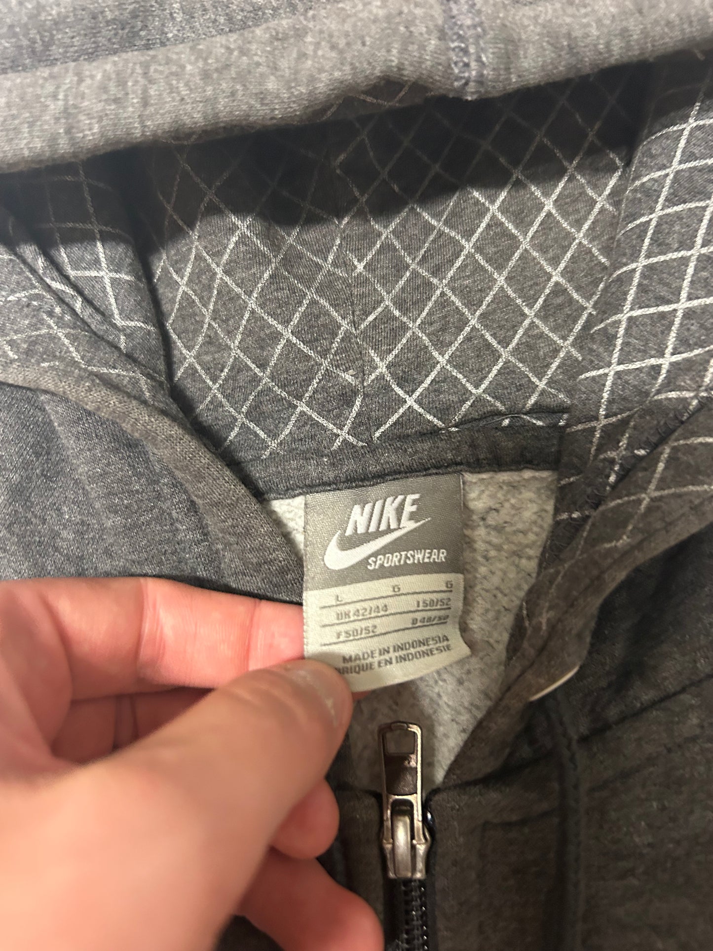 Vintage Nike zip up hoodie (L)