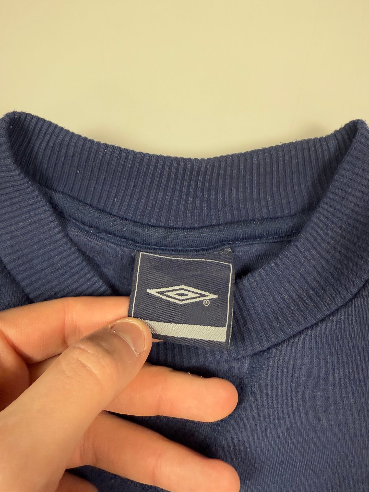 Vintage Umbro small logo sweatshirt (L)