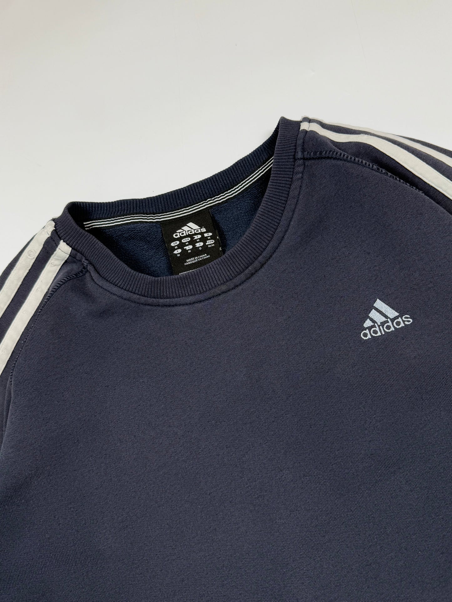 Vintage Adidas small logo sweatshirt (M)